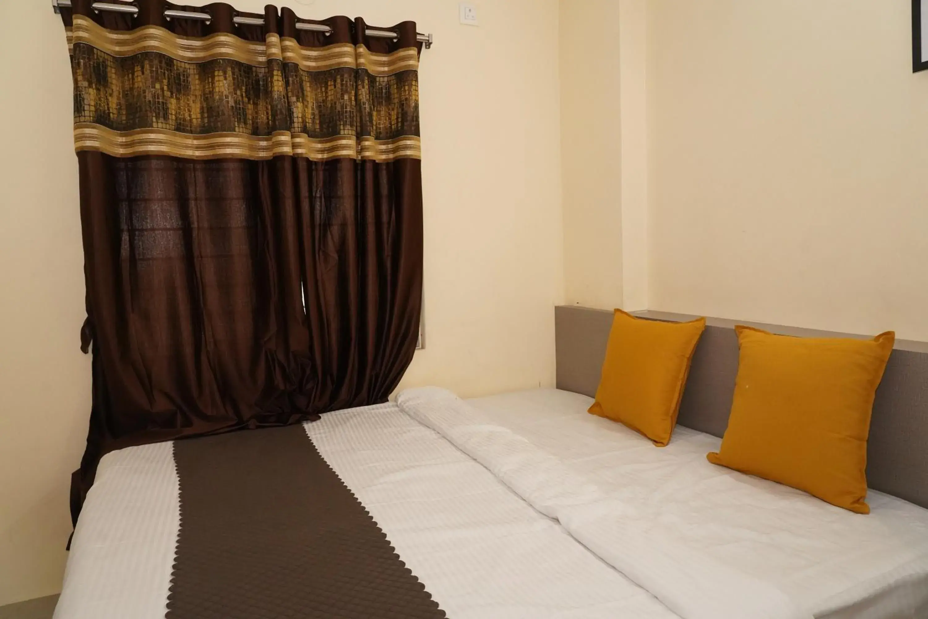 One-Bedroom Apartment in HOTEL ROYAL SUITES AND ROOMS Near AIG Hospital Gachibowli One-Bedroom Apartment in HOTEL ROYAL SUITES AND ROOMS Near AIG Hospital Gachibowli