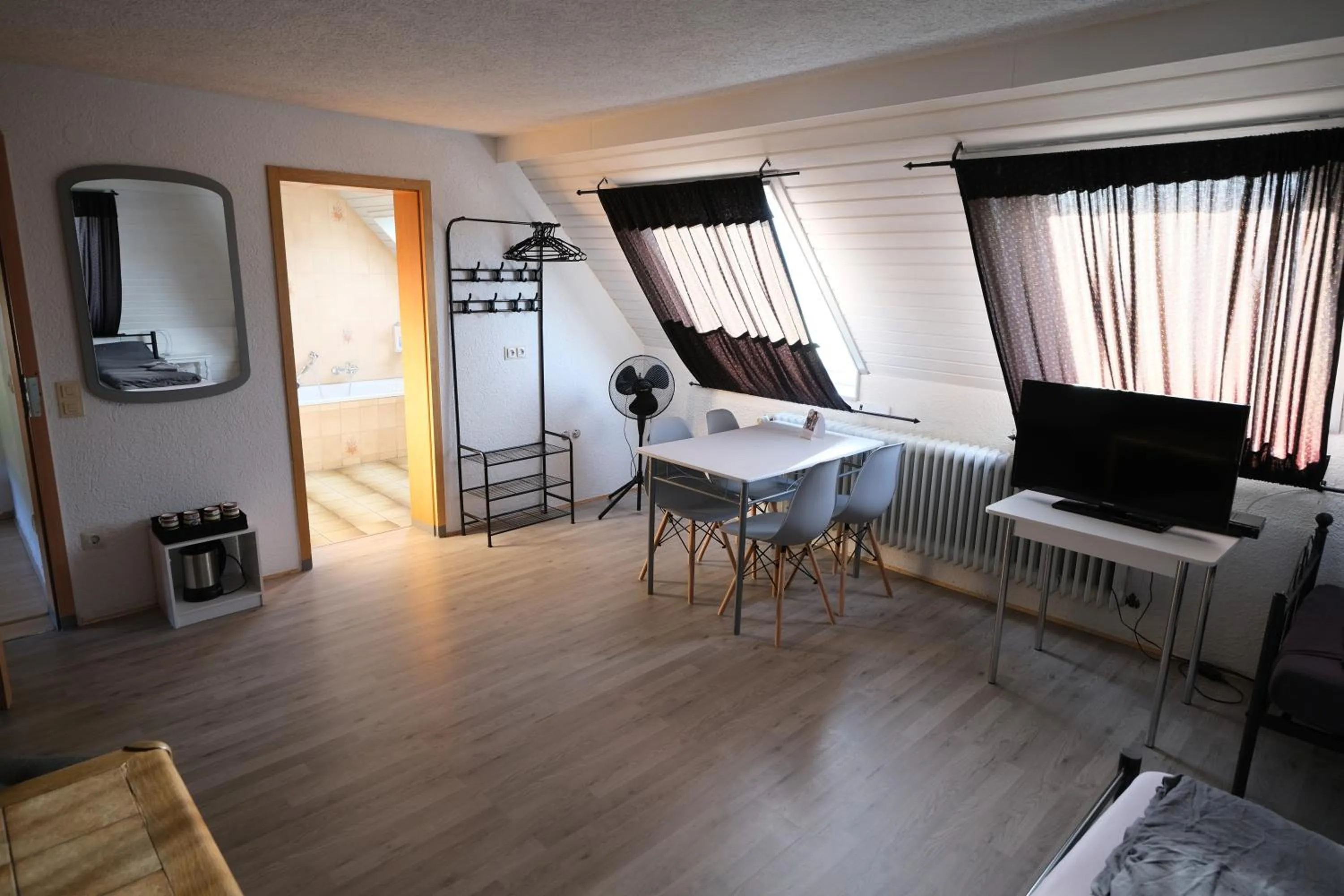 Photo of the whole room in B und B Titisee Hotel Sonnenmatte nahe Badeparadies