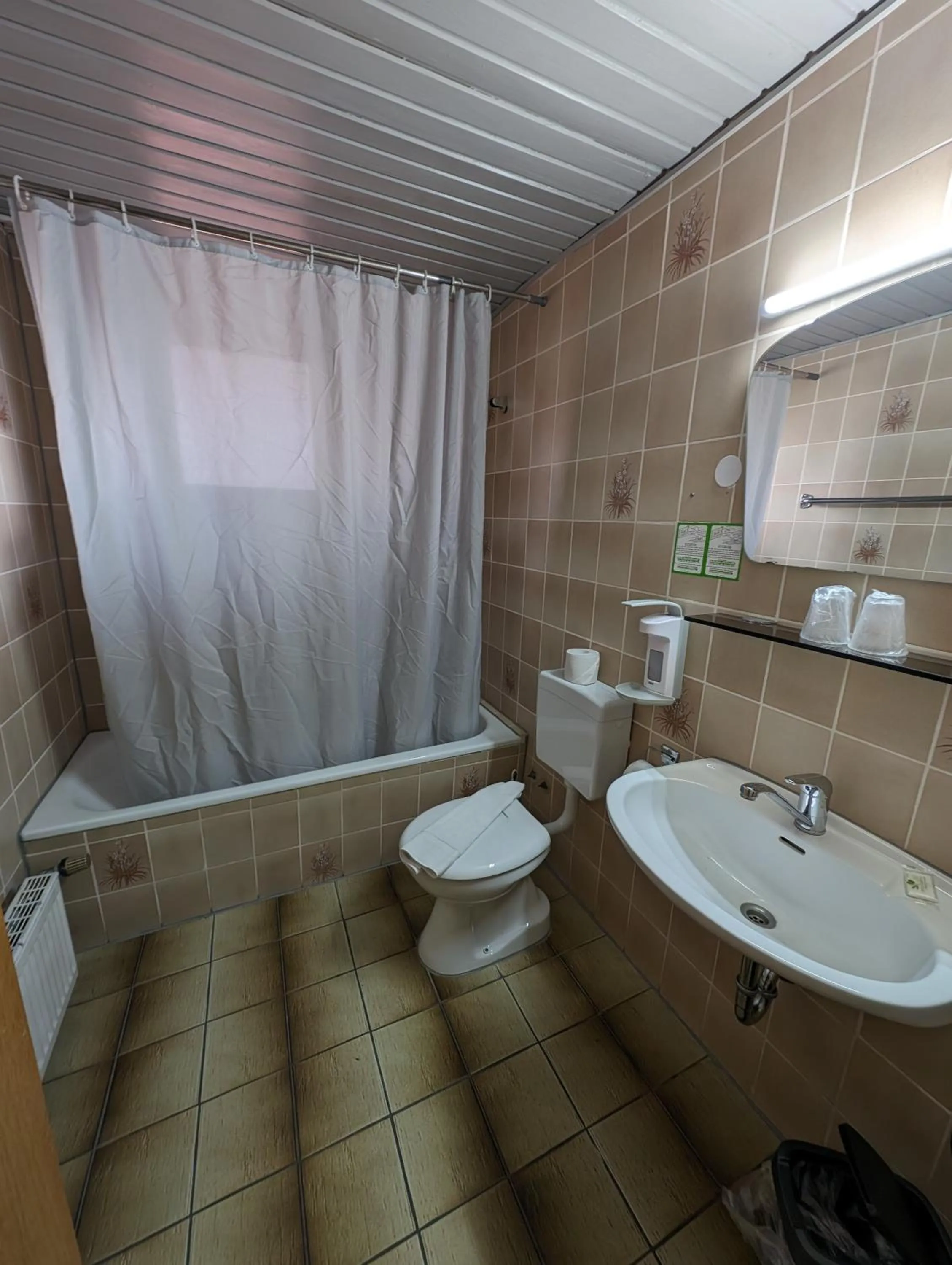 Bathroom in B und B Titisee Hotel Sonnenmatte nahe Badeparadies