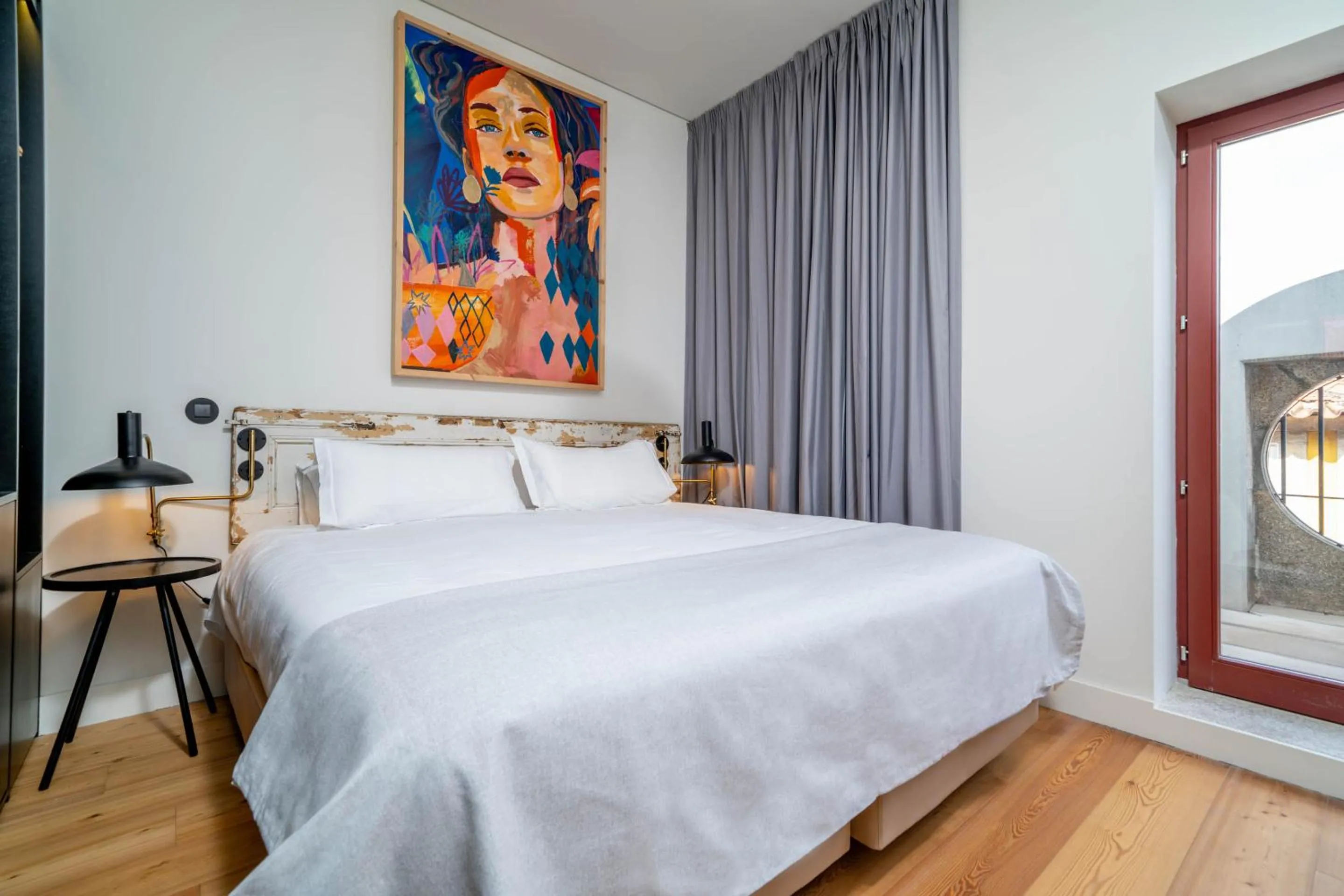 Bed in Limehome Porto Rua Das Oliveiras