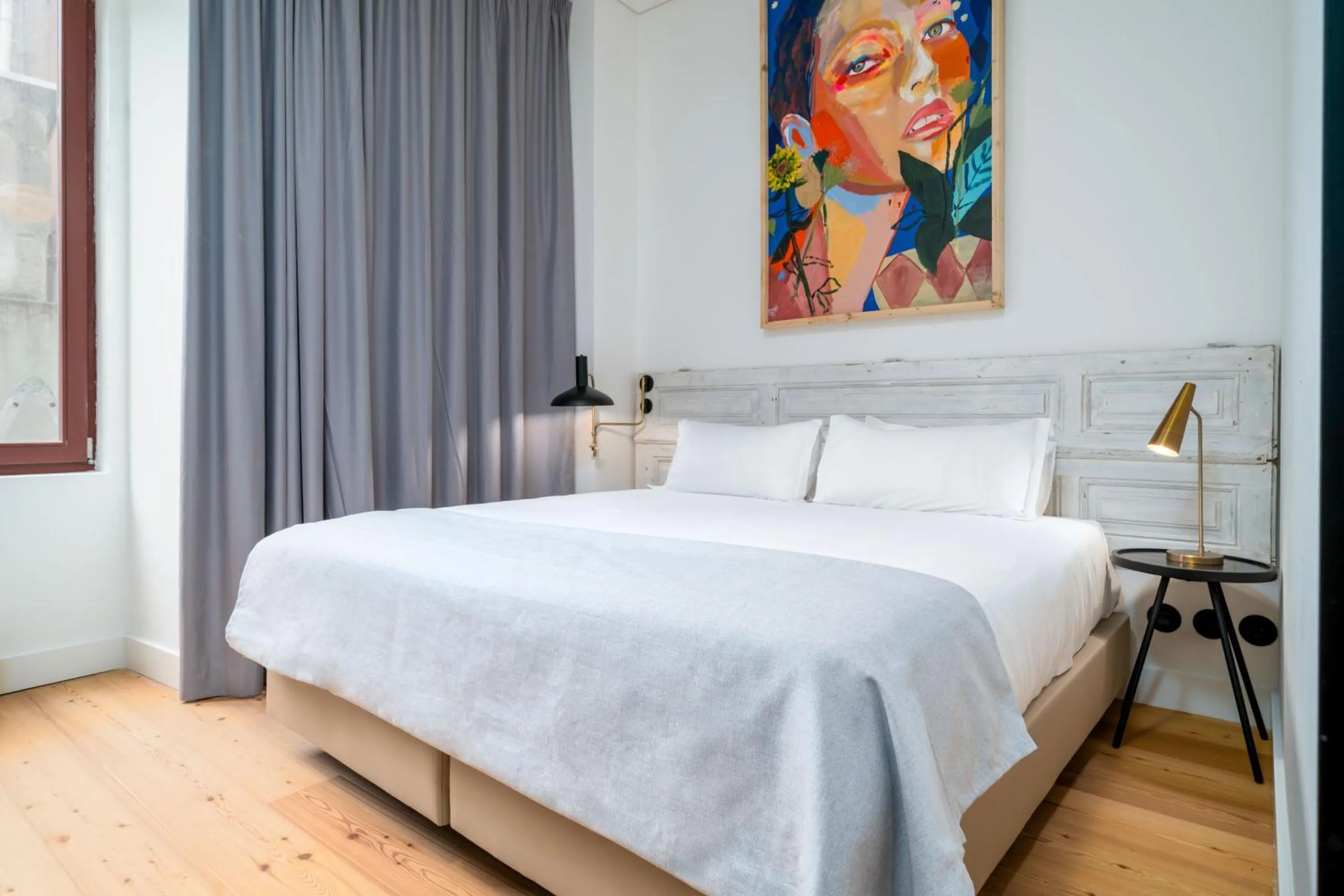 Bed in Limehome Porto Rua Das Oliveiras