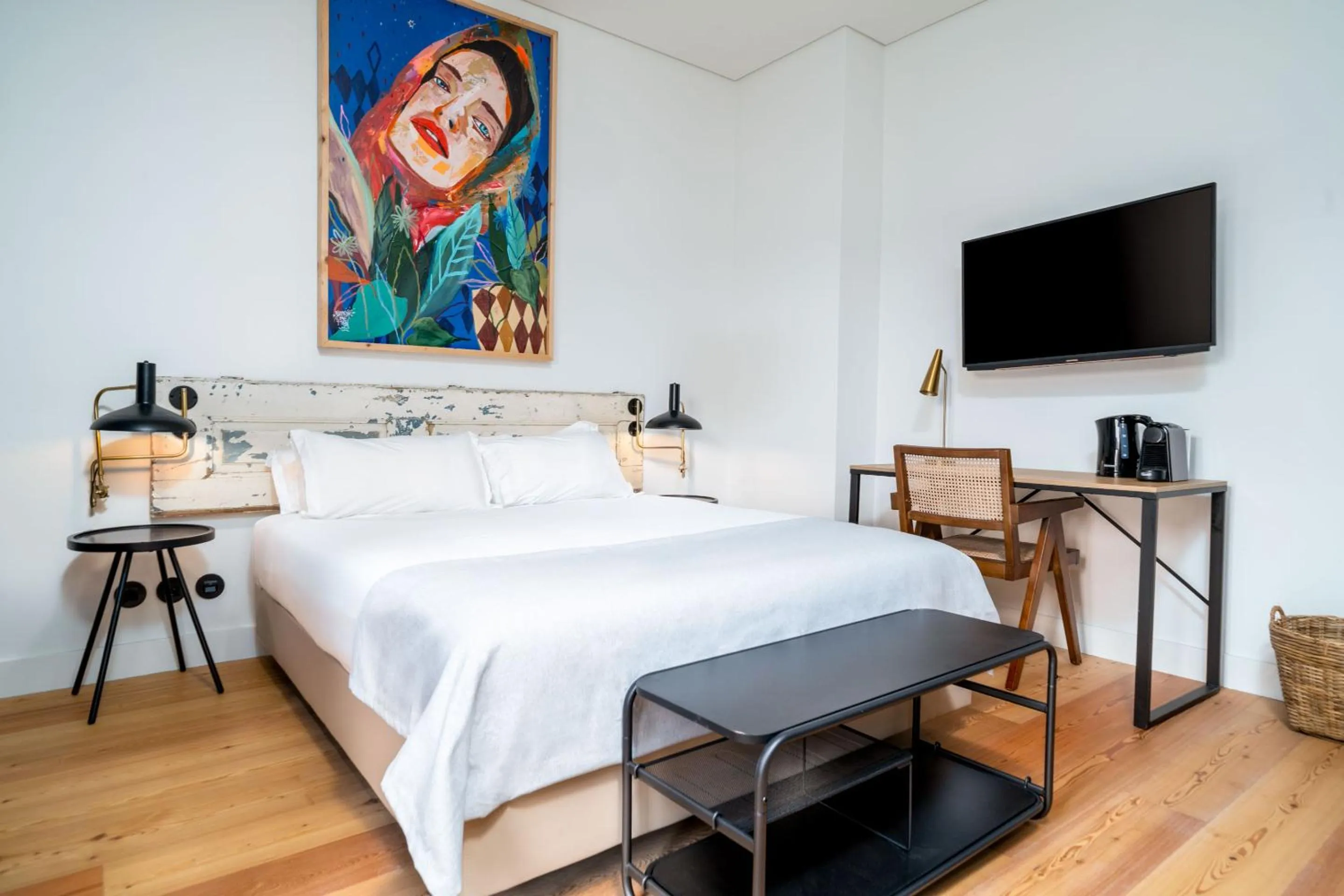 Bed in Limehome Porto Rua Das Oliveiras