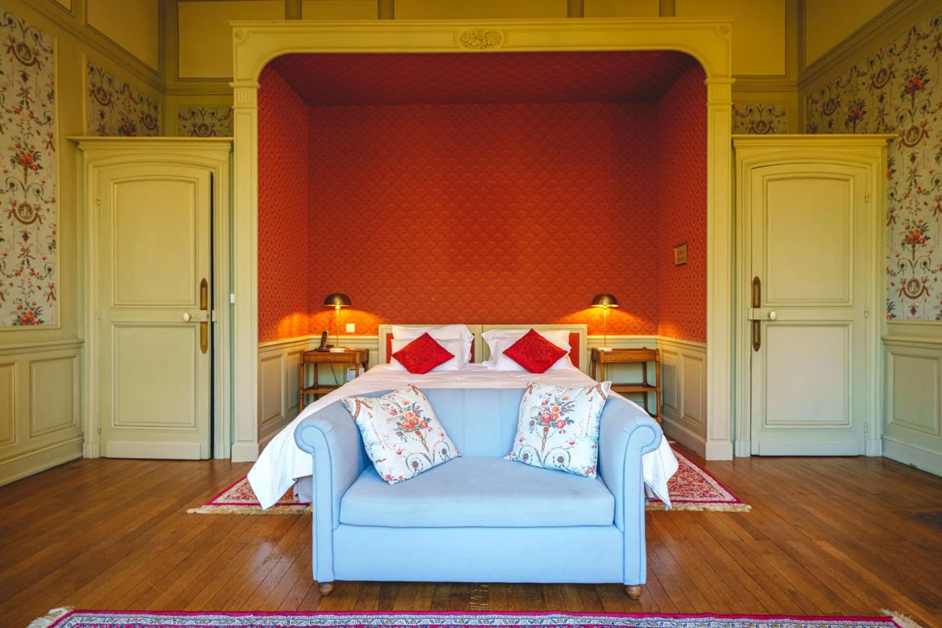 Bed in Château La Comtesse de Loire & Spa