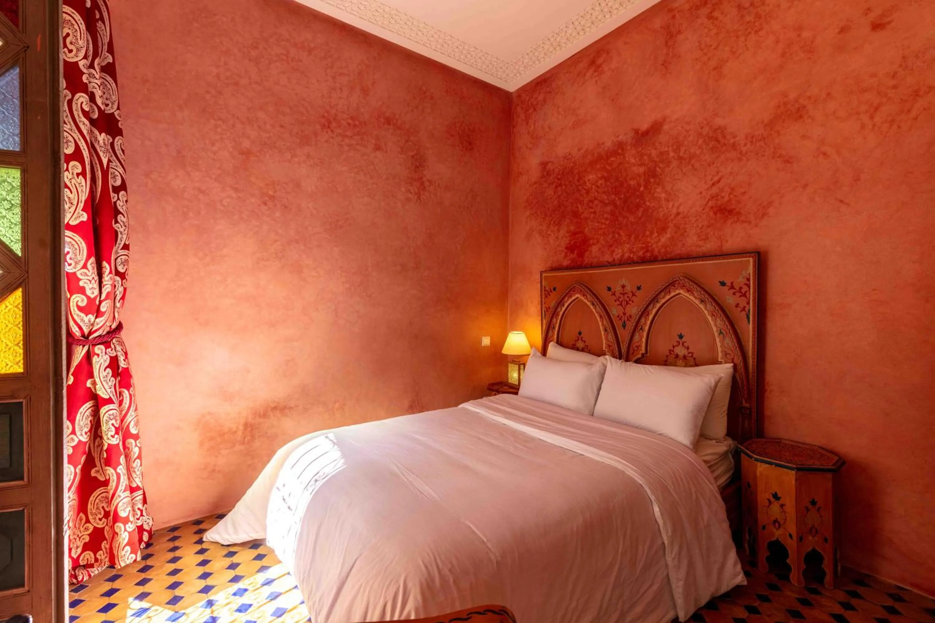 Bed in Riad Zinoun & Spa 11 Rooms