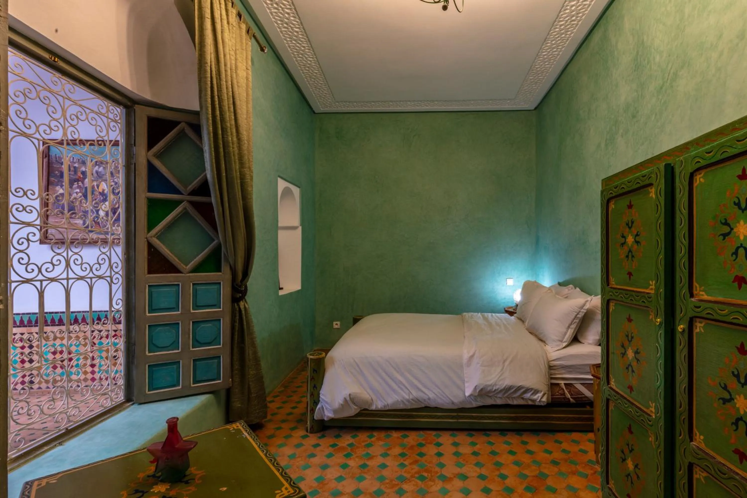 Bed in Riad Zinoun & Spa 11 Rooms