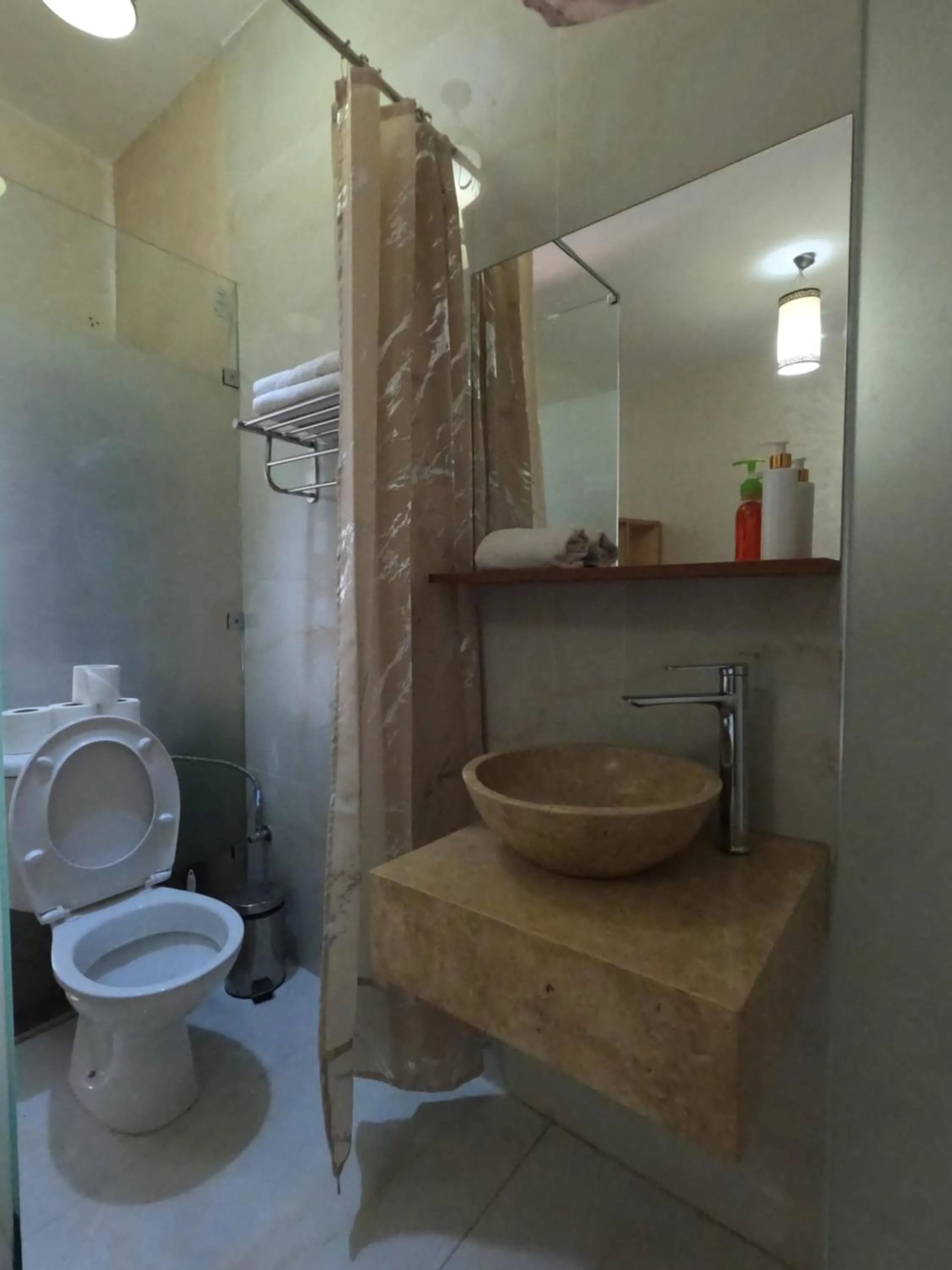 Shower in Riad Zinoun & Spa 11 Rooms