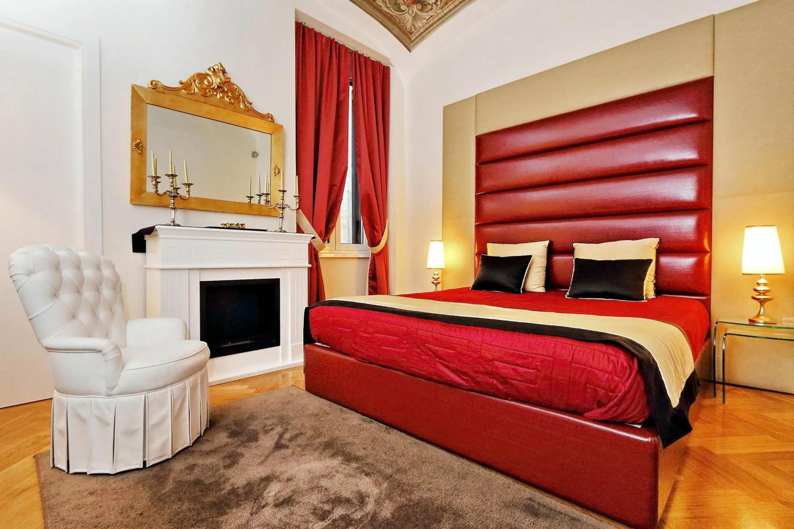 AMM Luxury Rooms