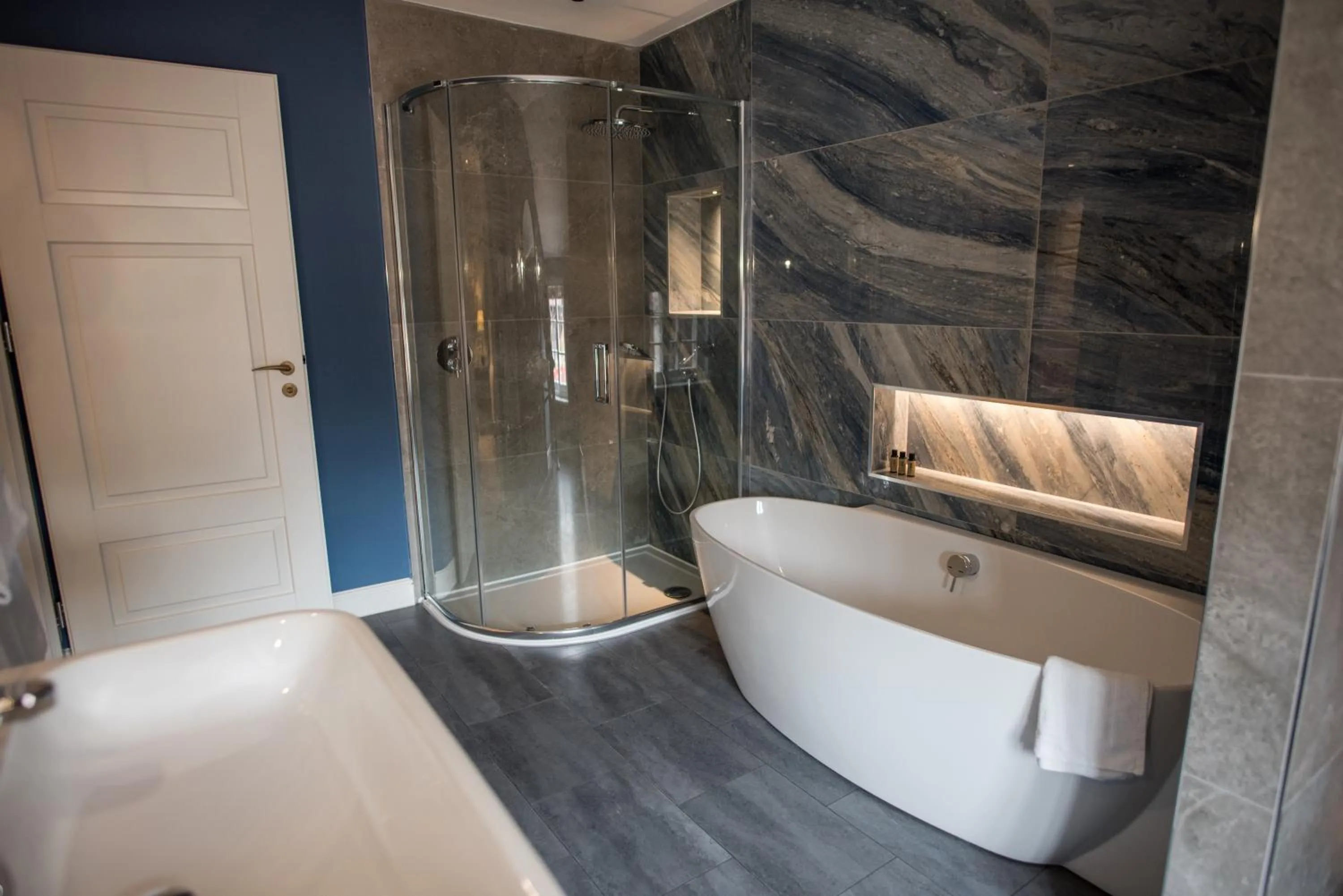 Superior Family Room in Dewars Restaurant and Rooms