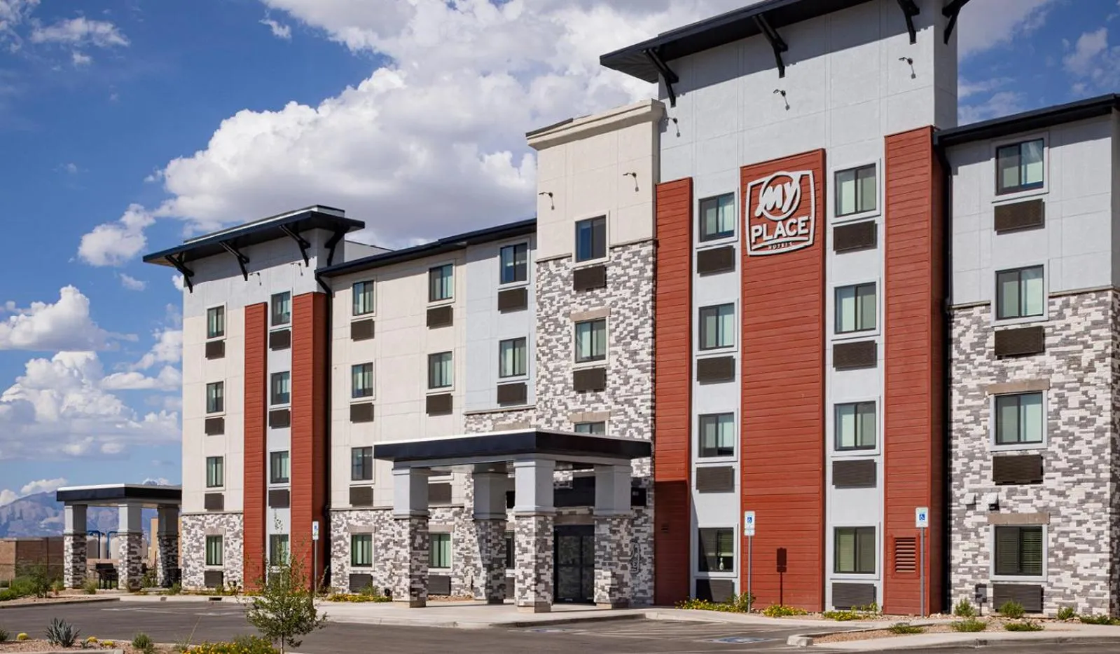 Property building in My Place Hotel-Tucson South, AZ