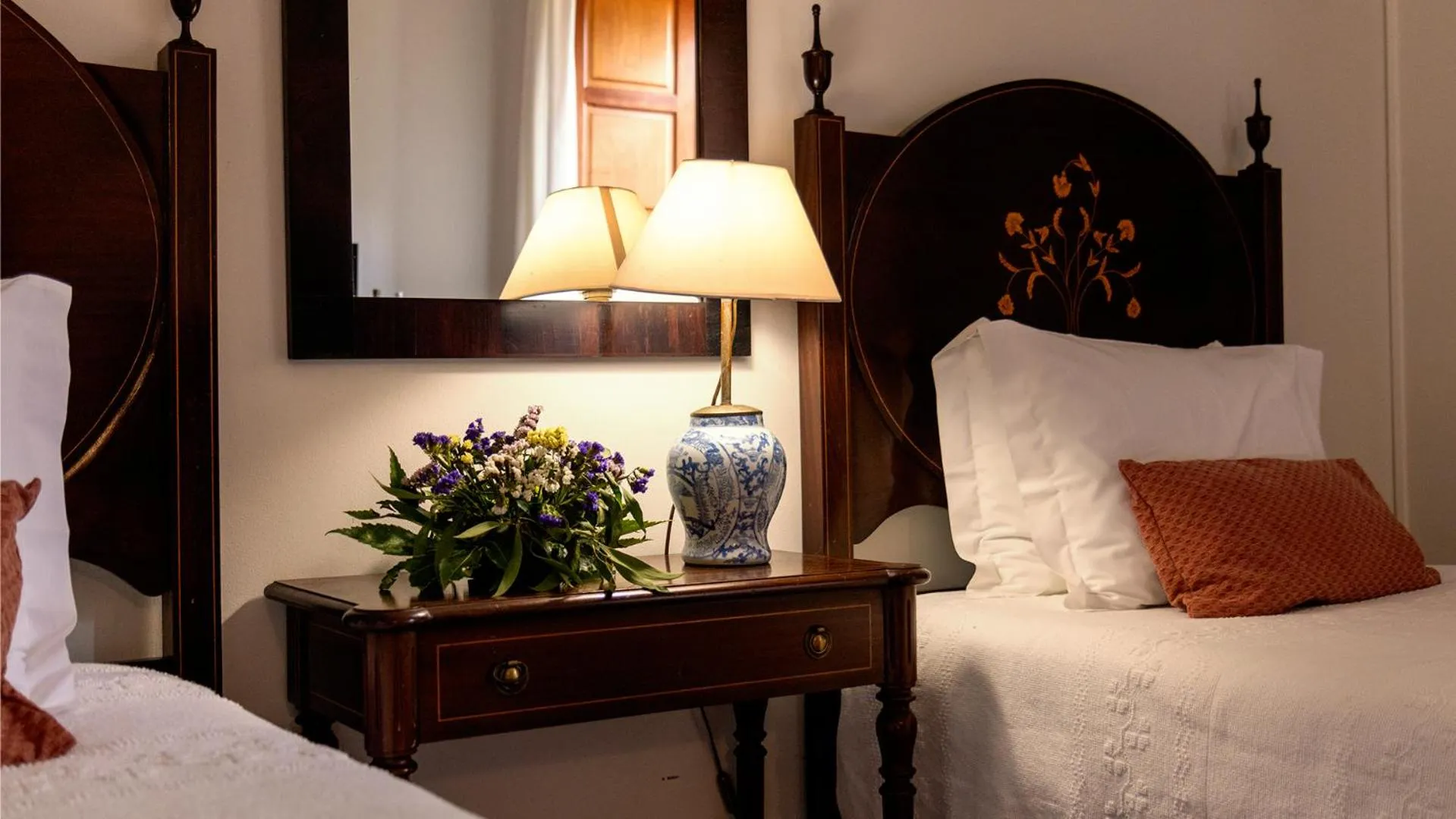 Decorative detail, Bed in Quinta da Nasce Água