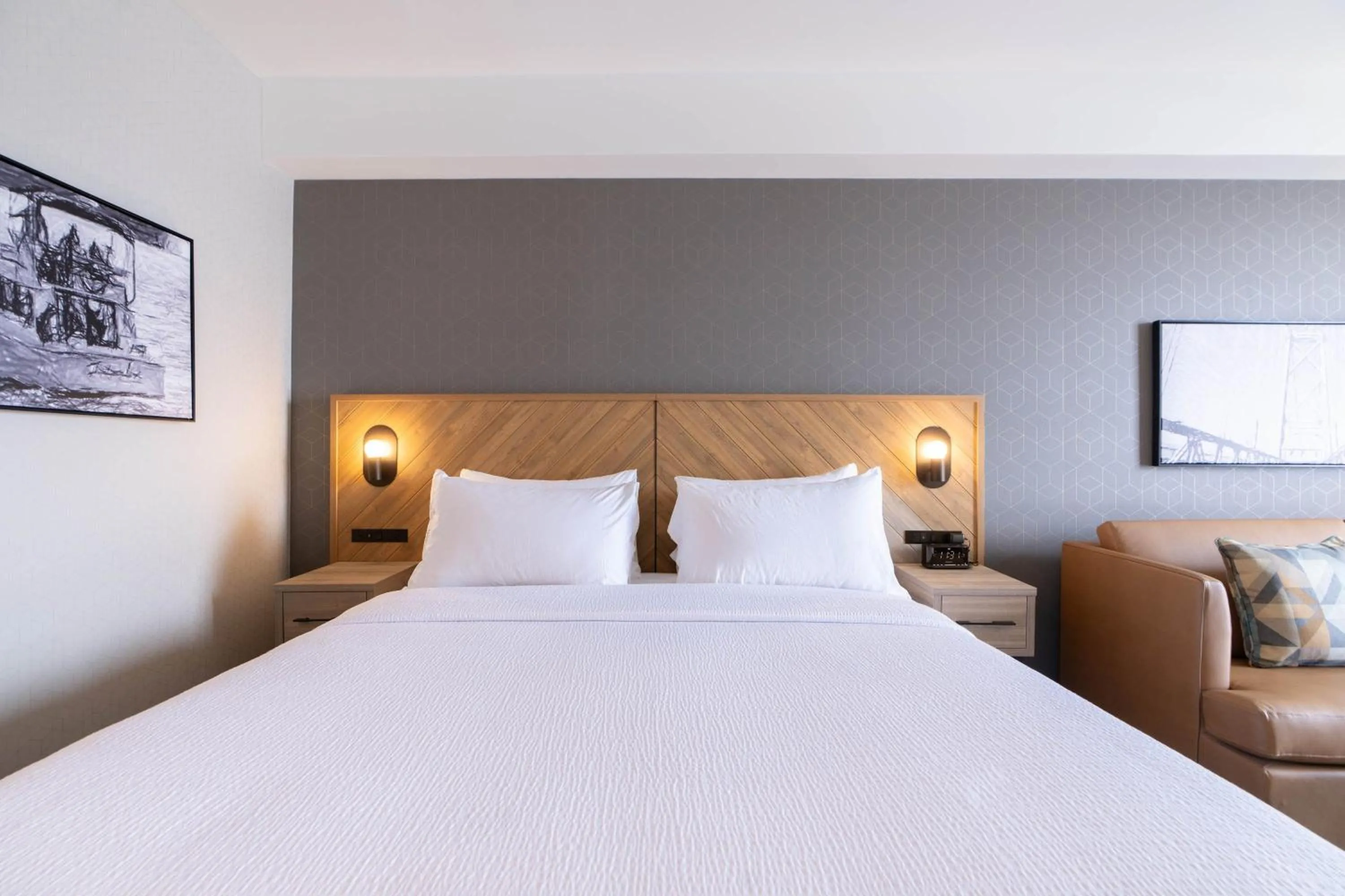 Photo of the whole room, Bed in Sandman Signature Dartmouth Hotel & Suites