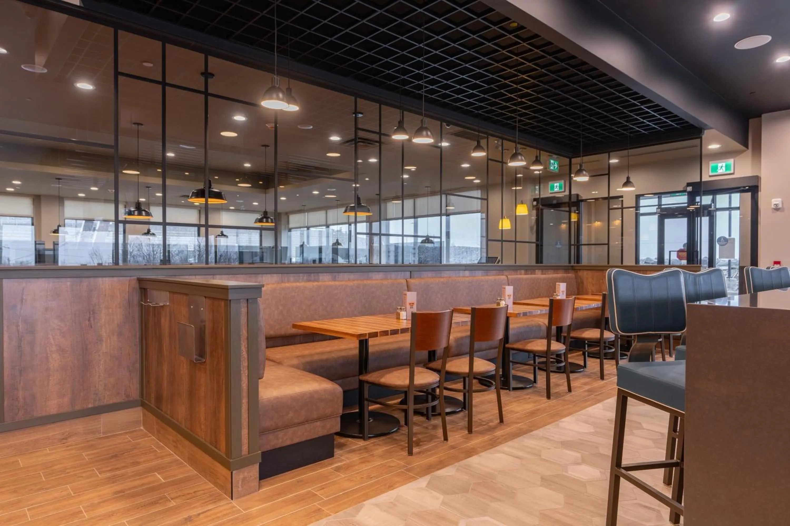 Restaurant/places to eat in Sandman Signature Dartmouth Hotel & Suites