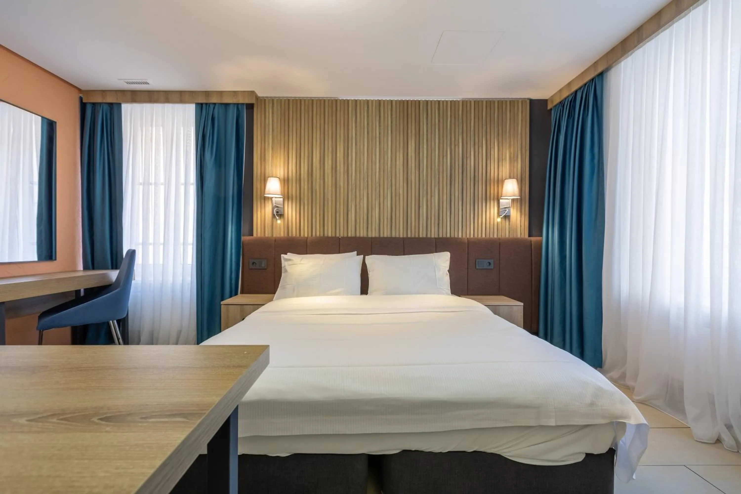 Bed in Nani City Hotel Self Check-In