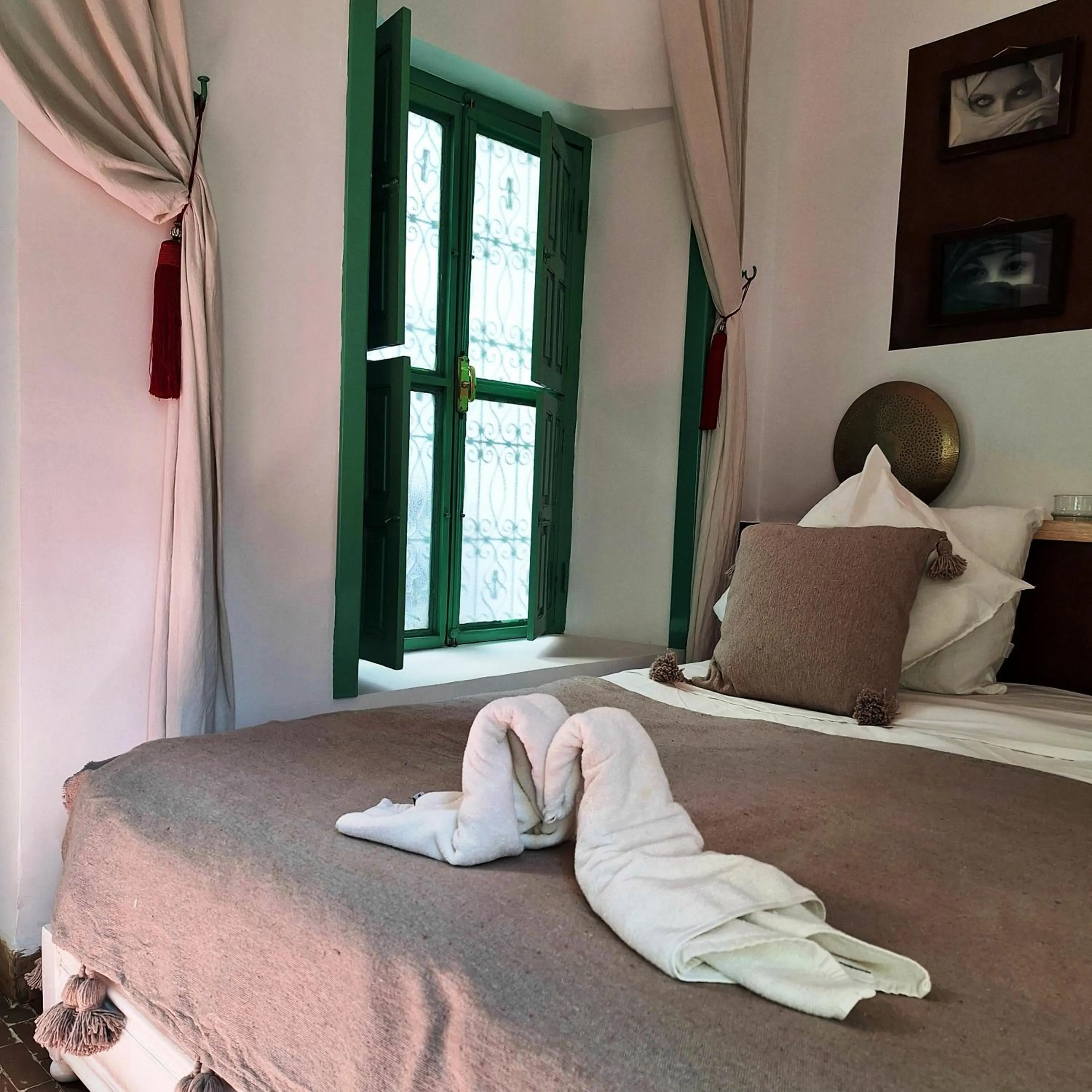 Bed in Riad El Grably