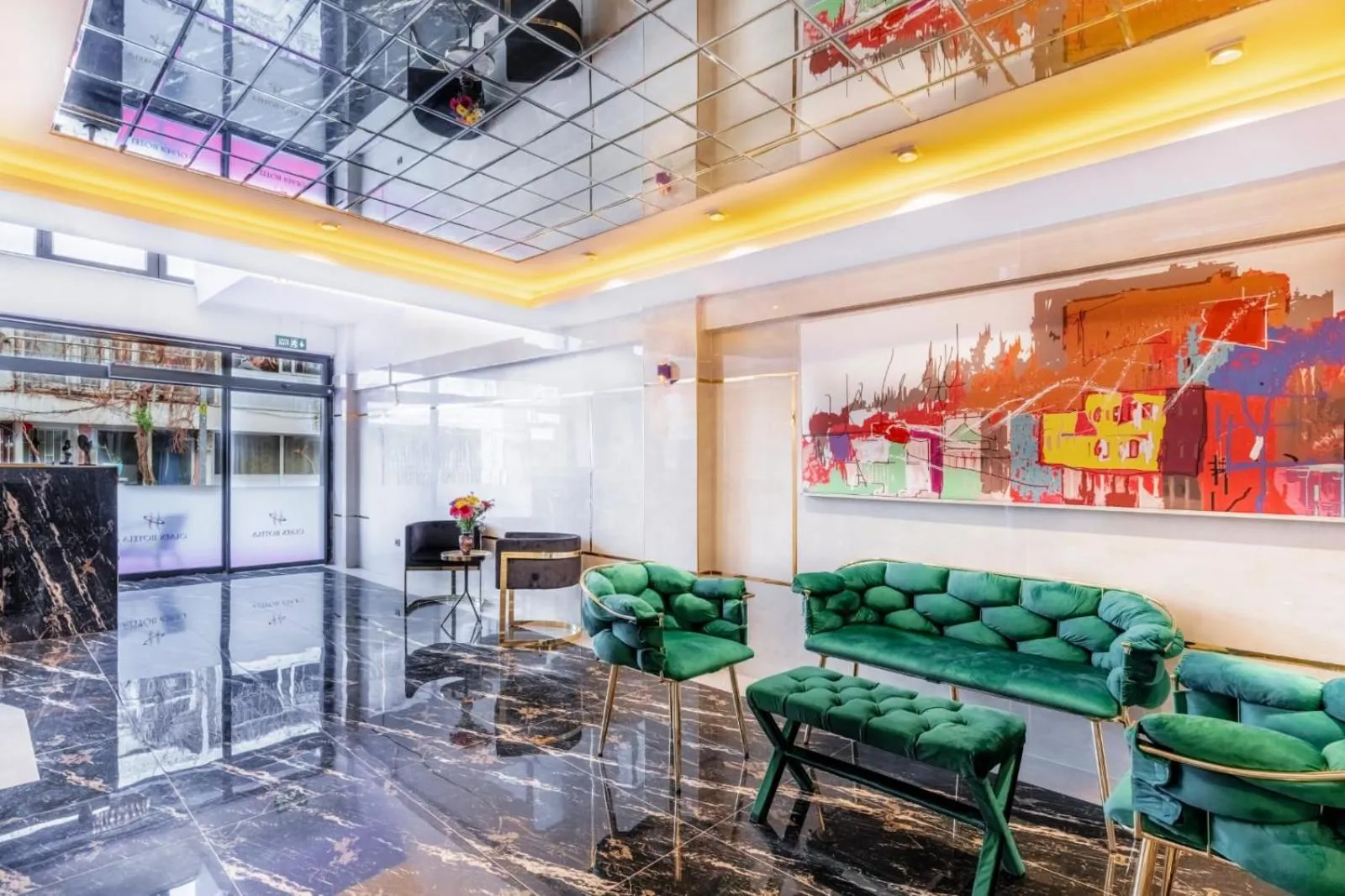 Lobby or reception in OLSEN HOTELS