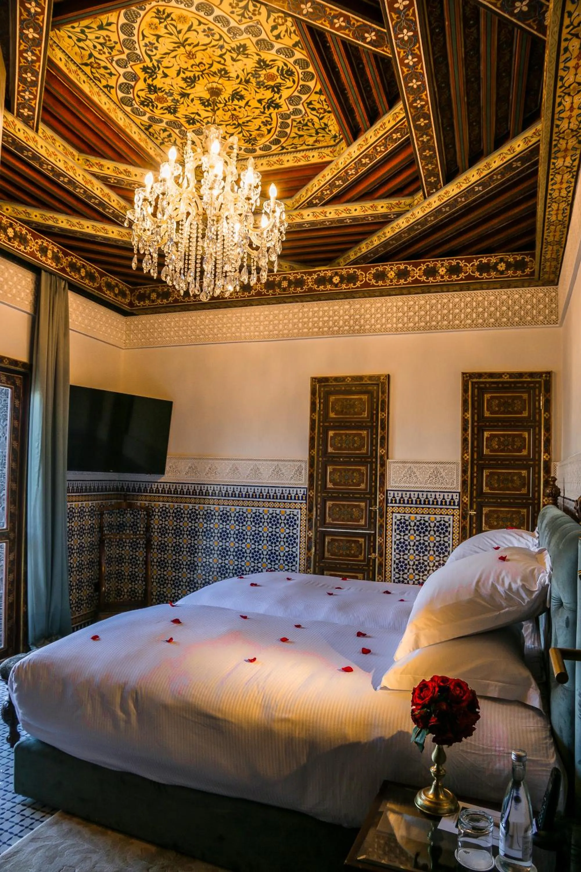 Bed in Riad Fes - Relais & Châteaux