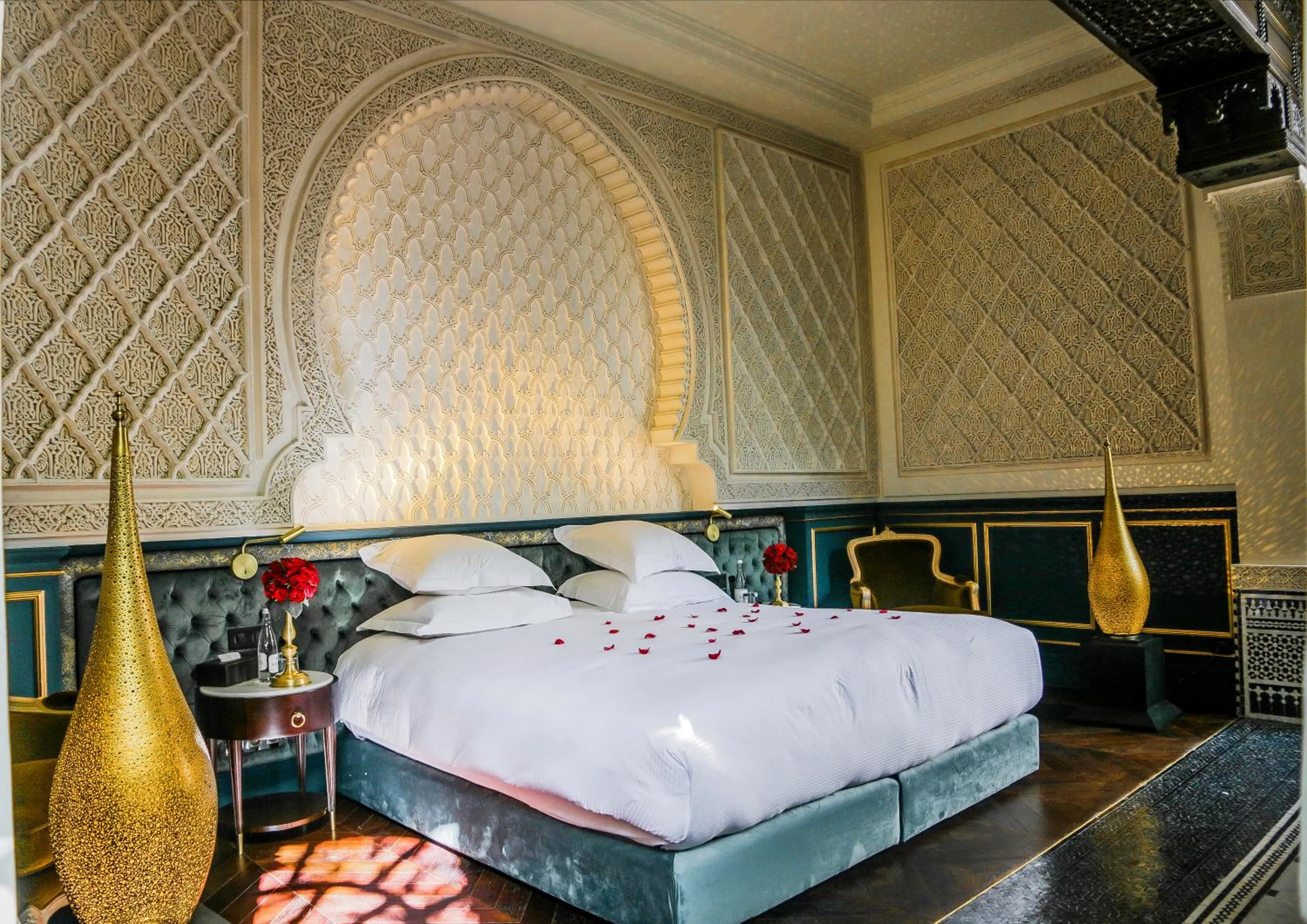 Bed in Riad Fes - Relais & Châteaux