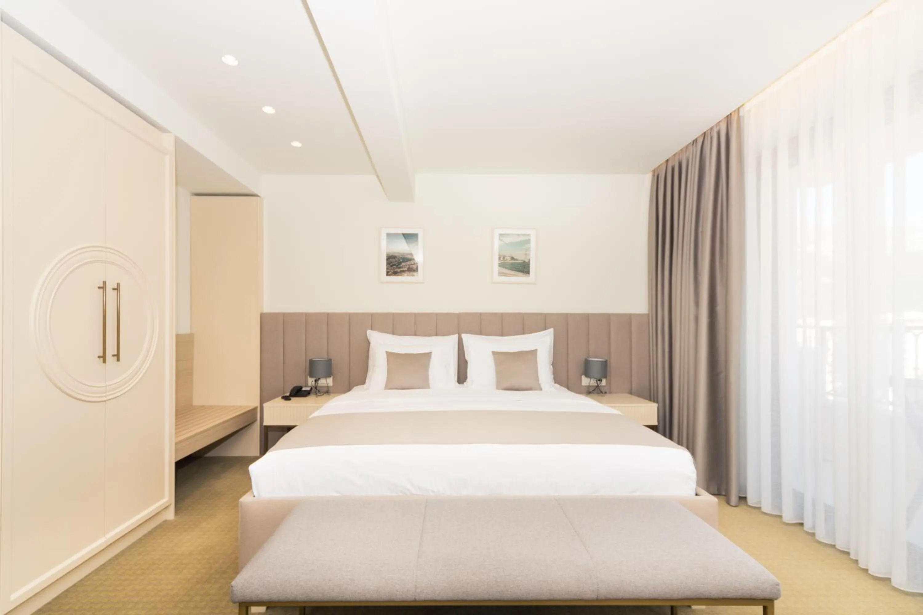 Bed in Hotel Pima Budva