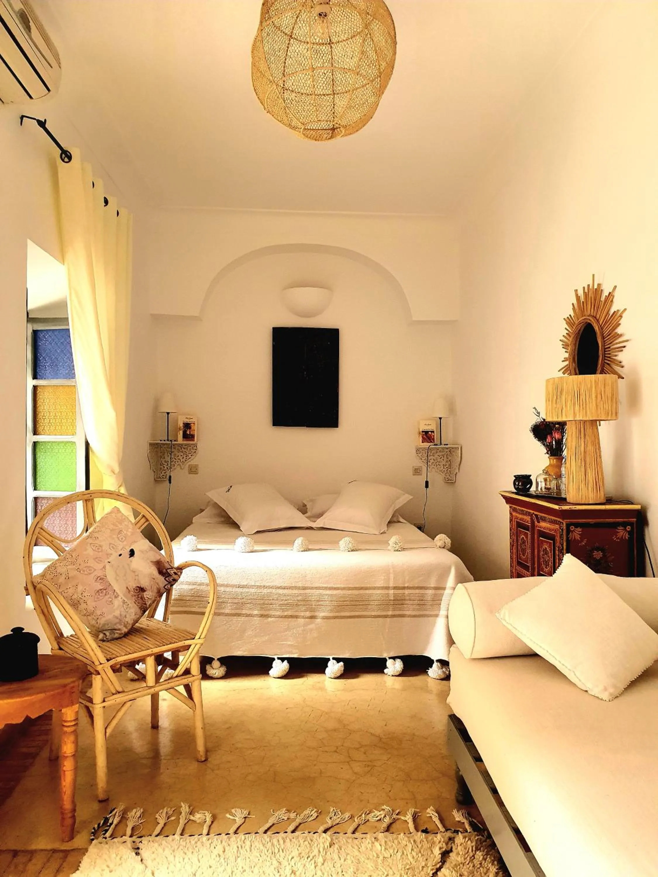 Photo of the whole room, Bed in Riad Dar Zouar & Spa