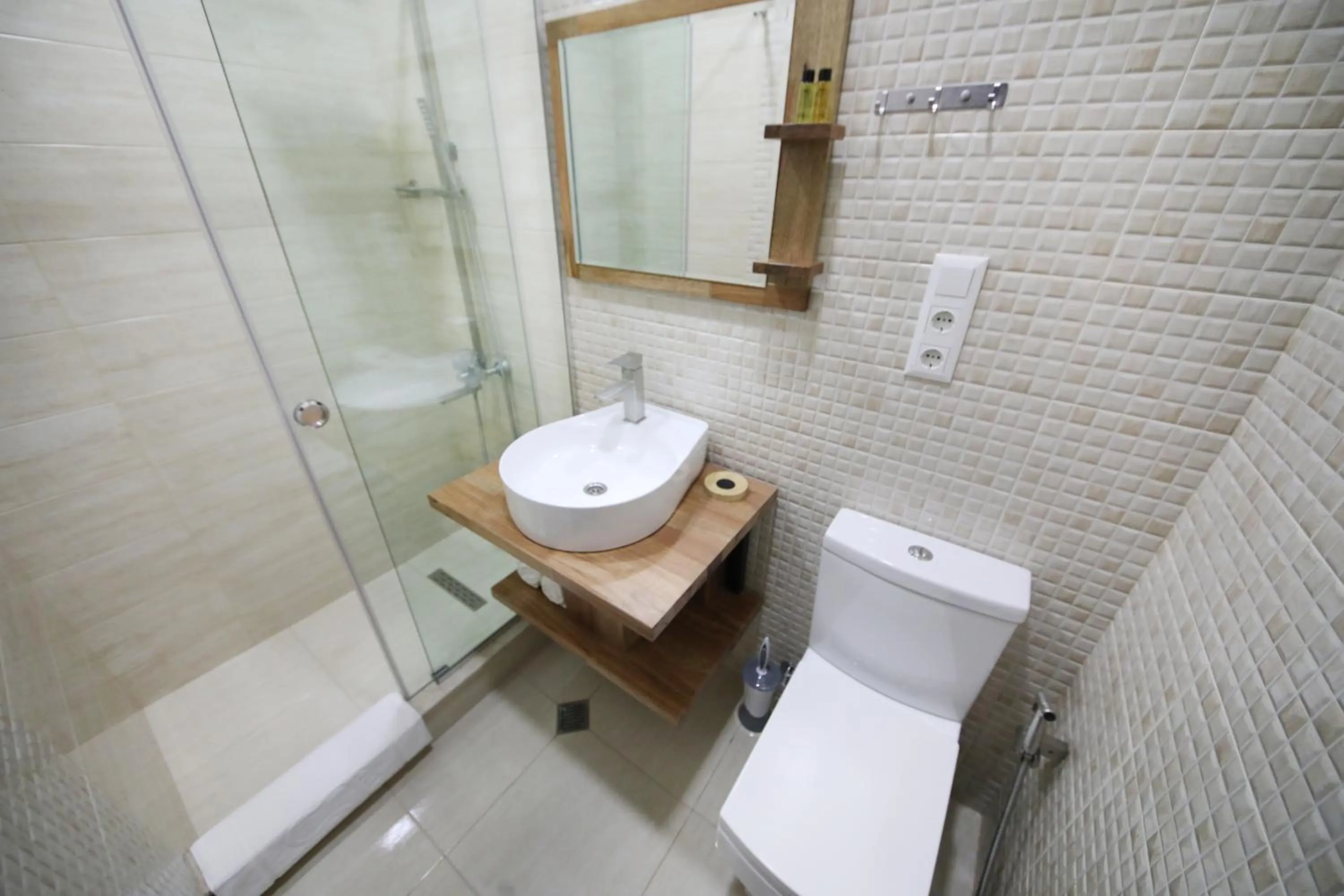 Shower in Hotel Panoramic