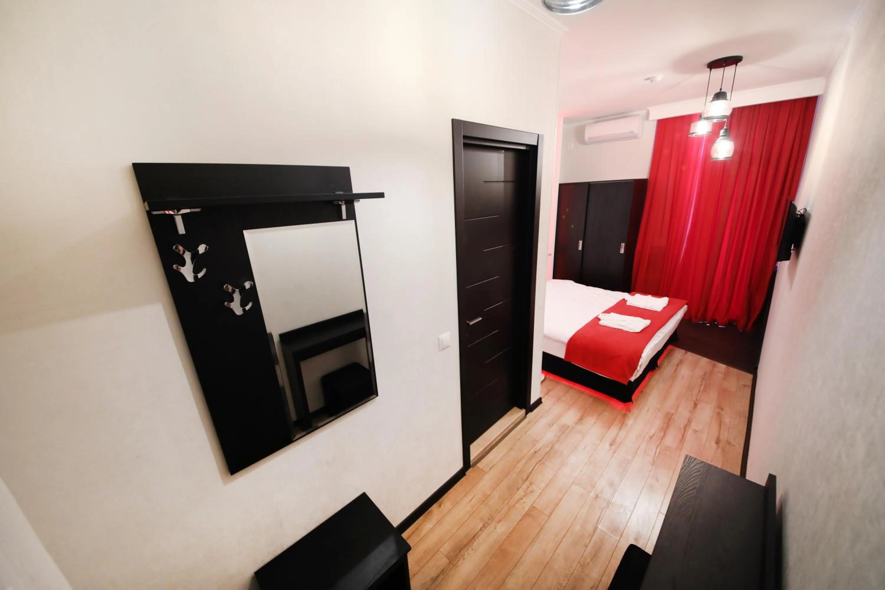 Photo of the whole room, Bed in Hotel Panoramic