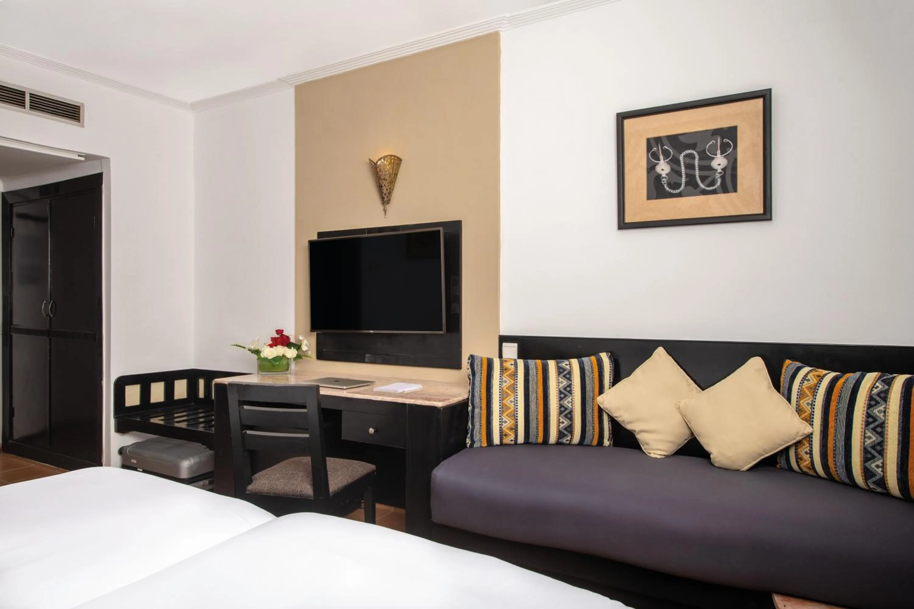 TV and multimedia, Bed in Odyssee Park Hotel
