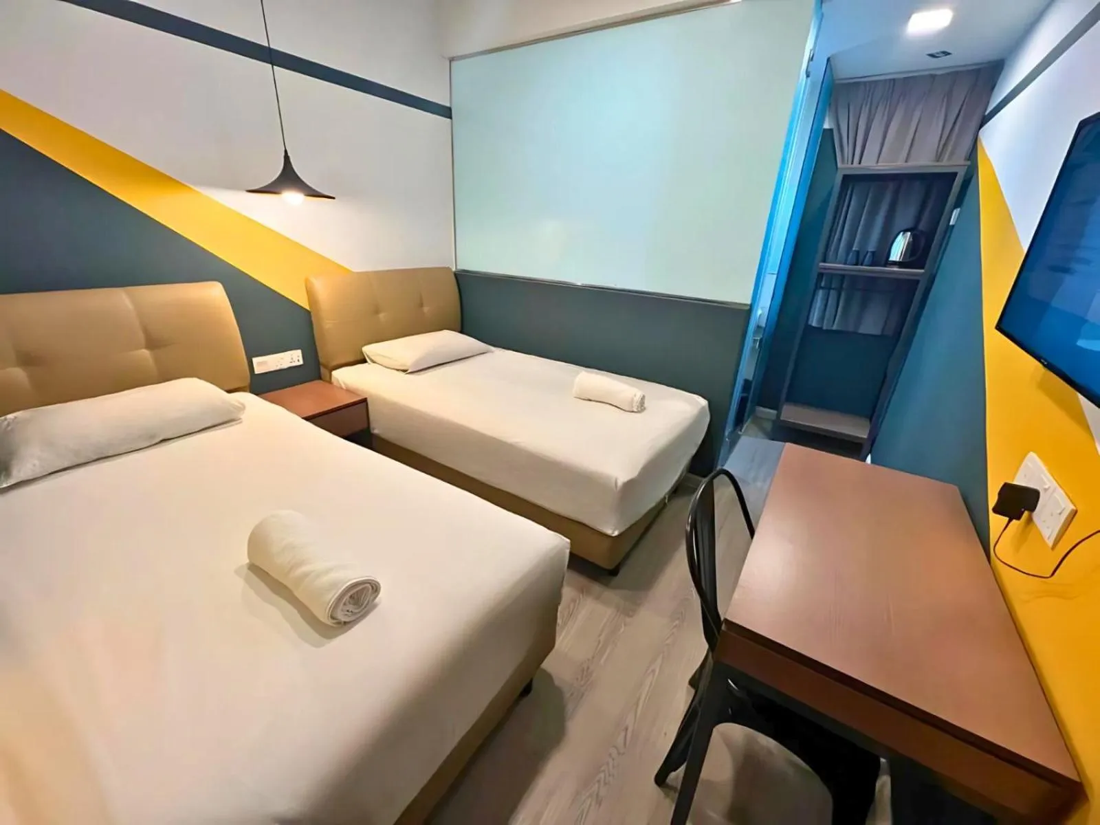 Bedroom, Bed in Smile Hotel Subang Airport