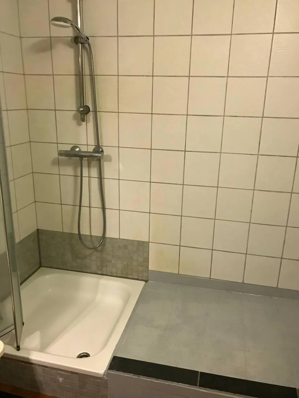 Shower in Stay Apartments Einholt