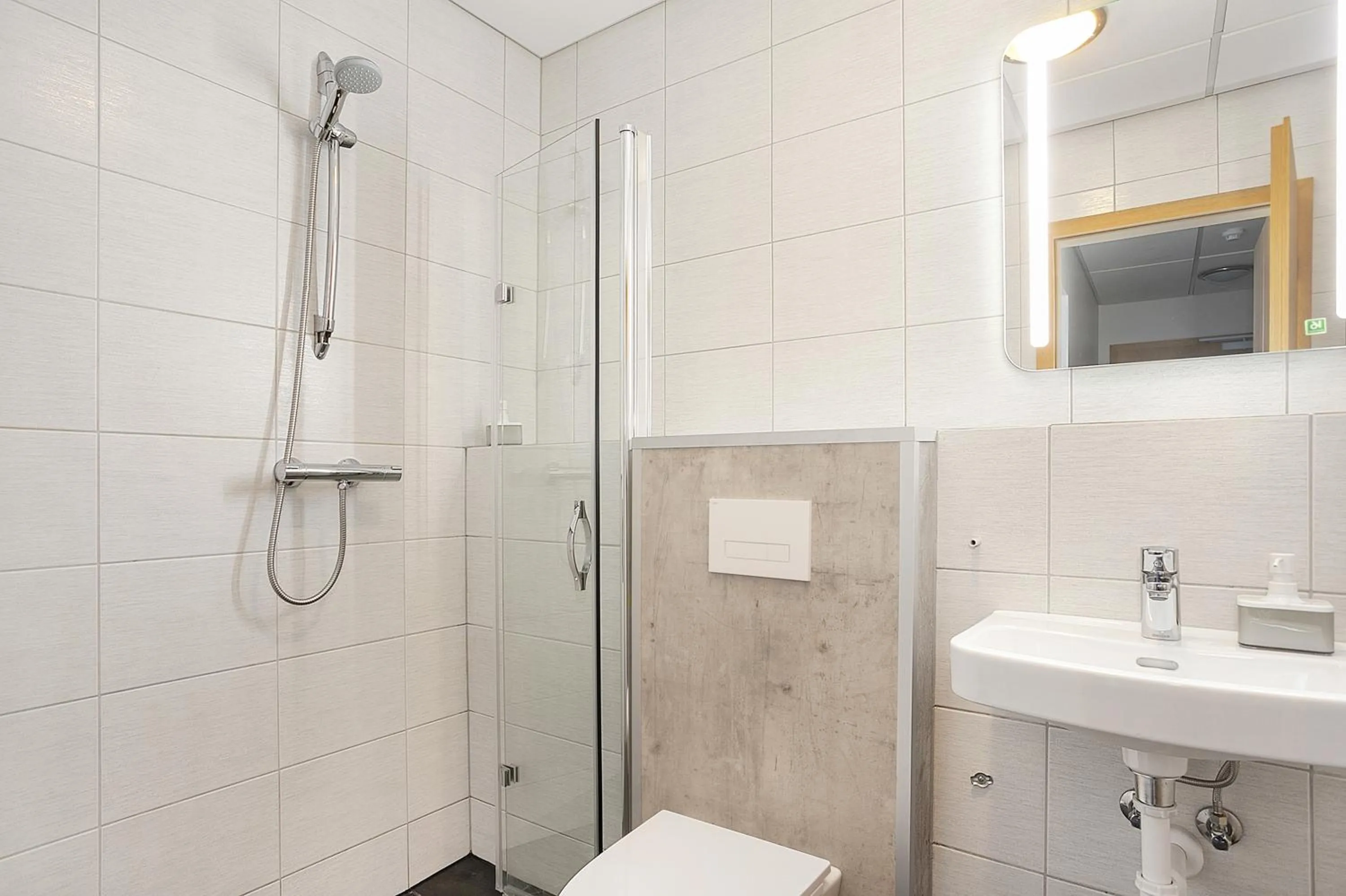 Shower in Stay Apartments Einholt