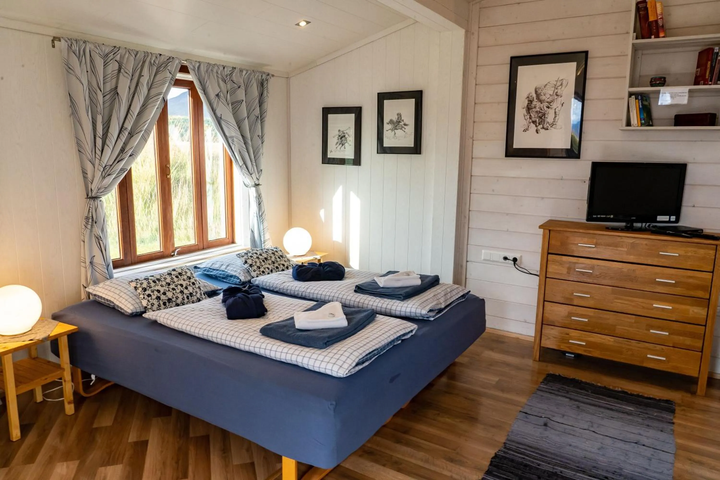 Bed in Hestasport Cottages