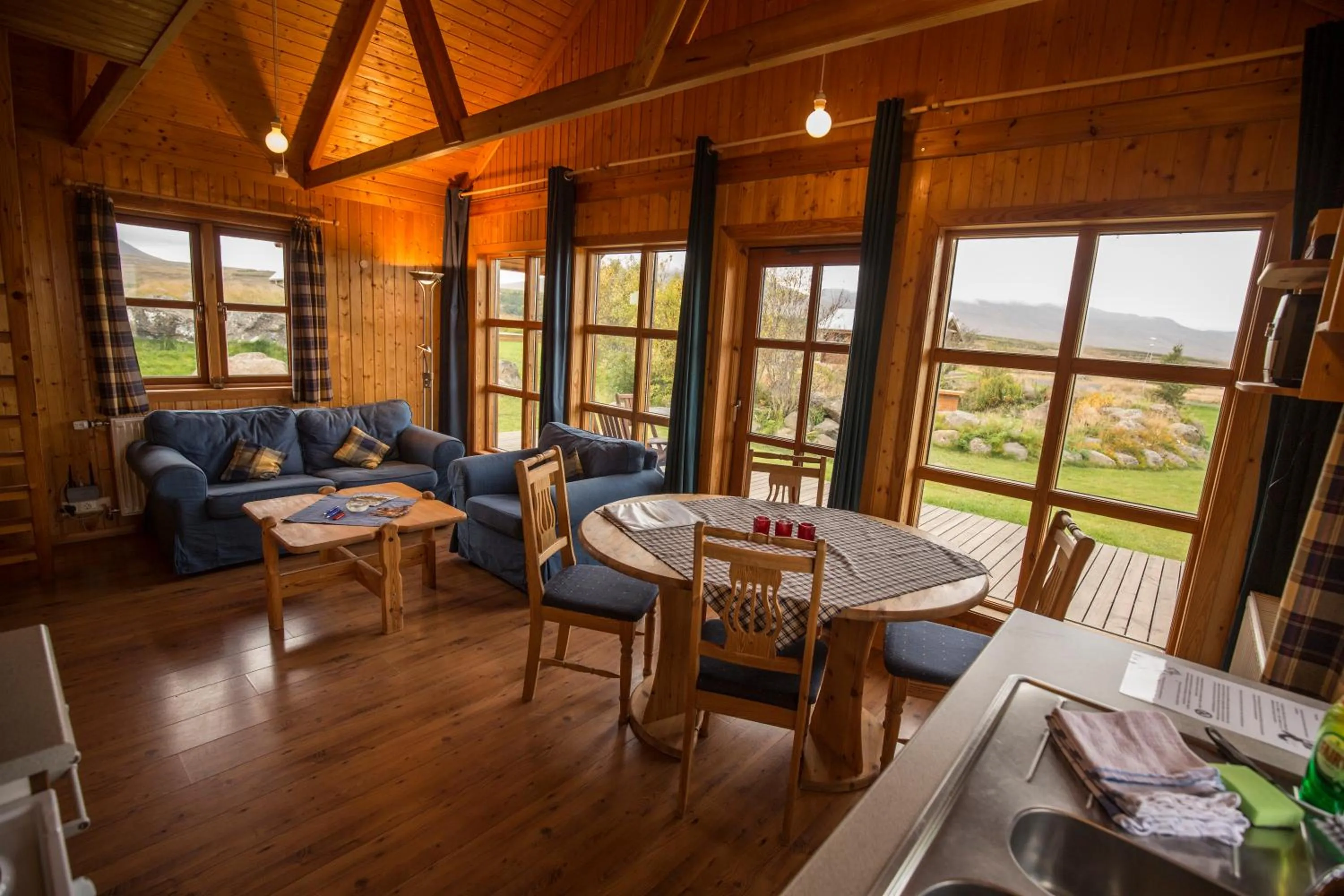 Kitchen or kitchenette in Hestasport Cottages