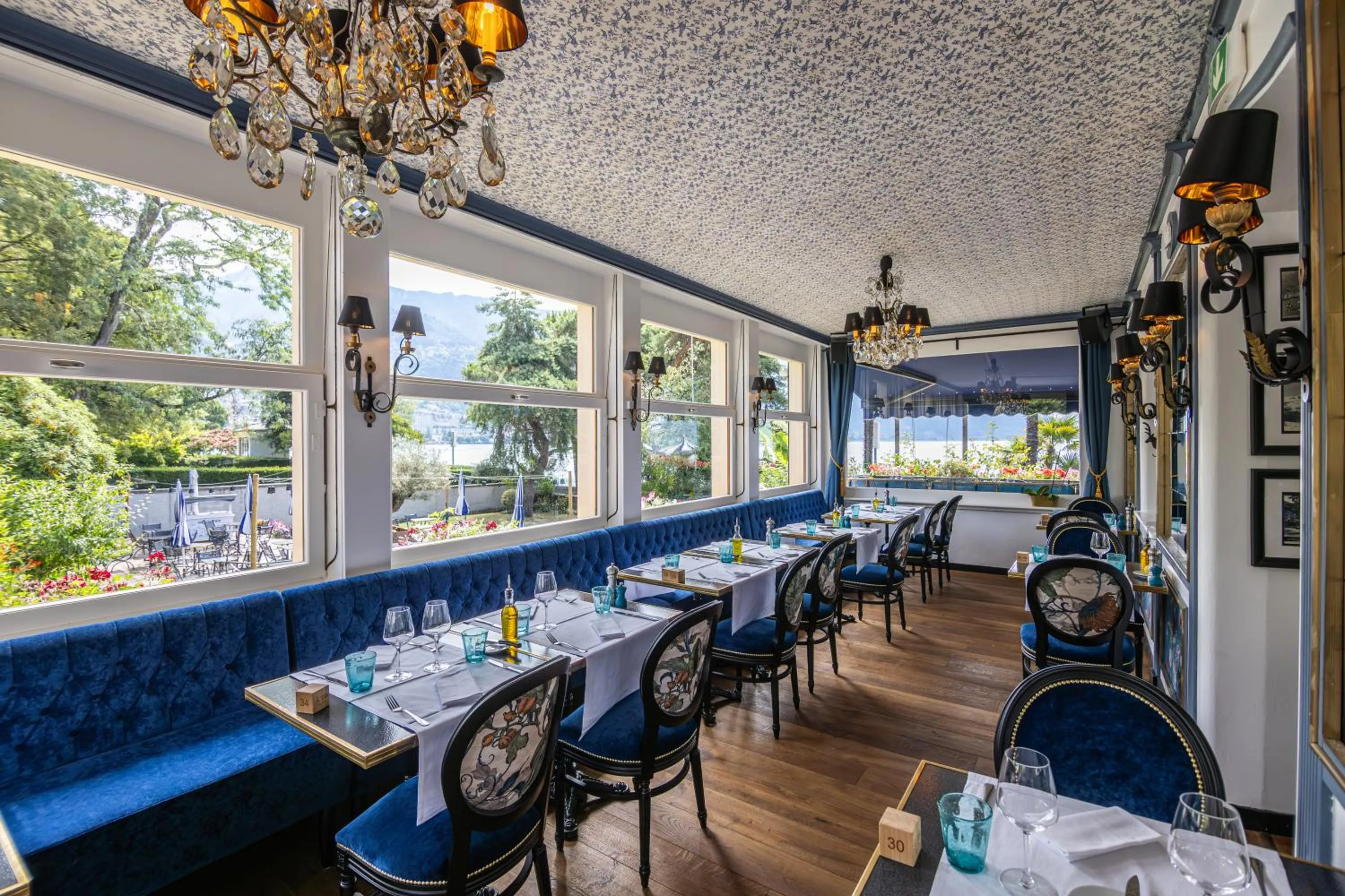 Restaurant/places to eat in La Villa