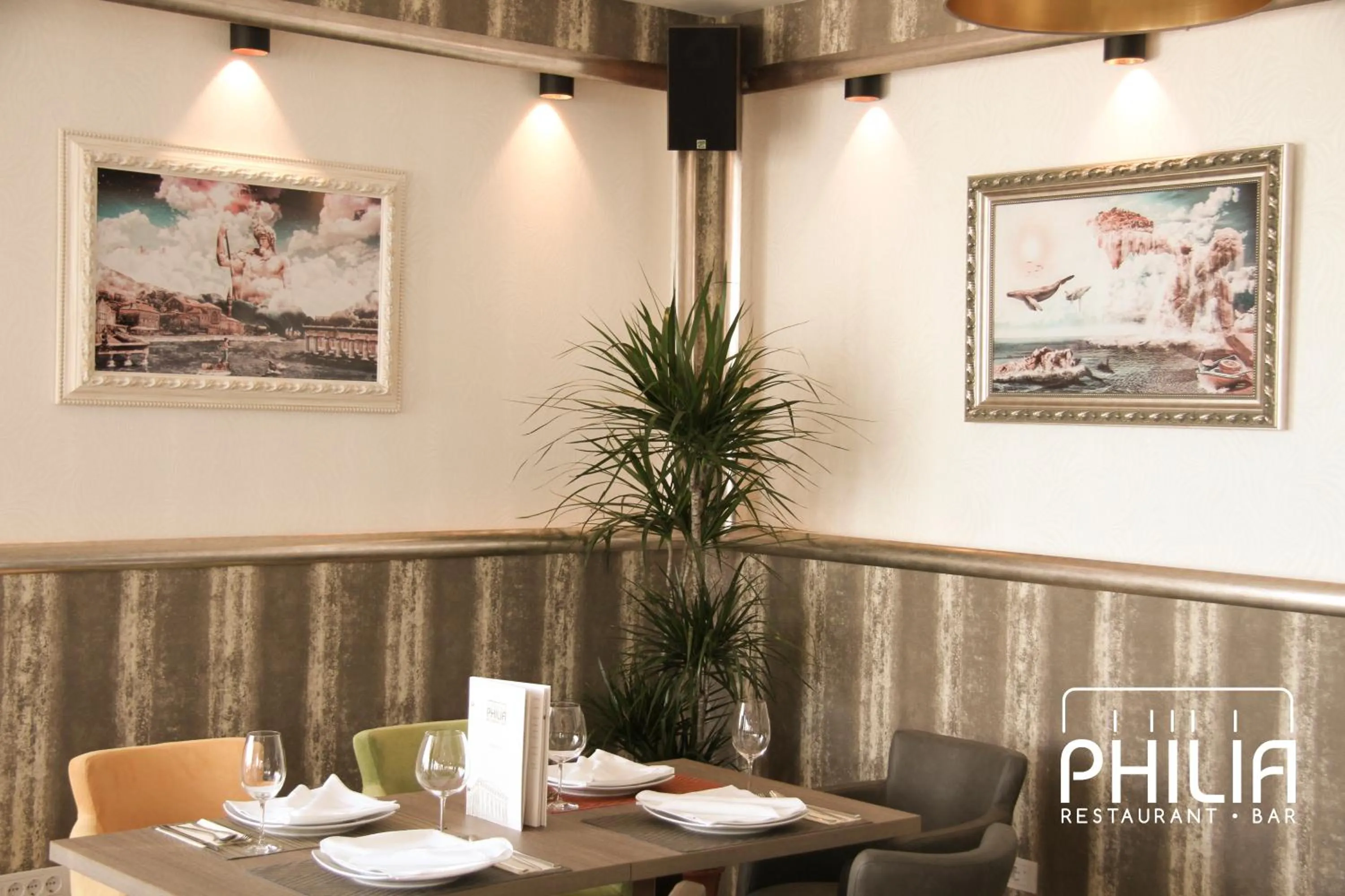 Restaurant/places to eat in Philia Hotel