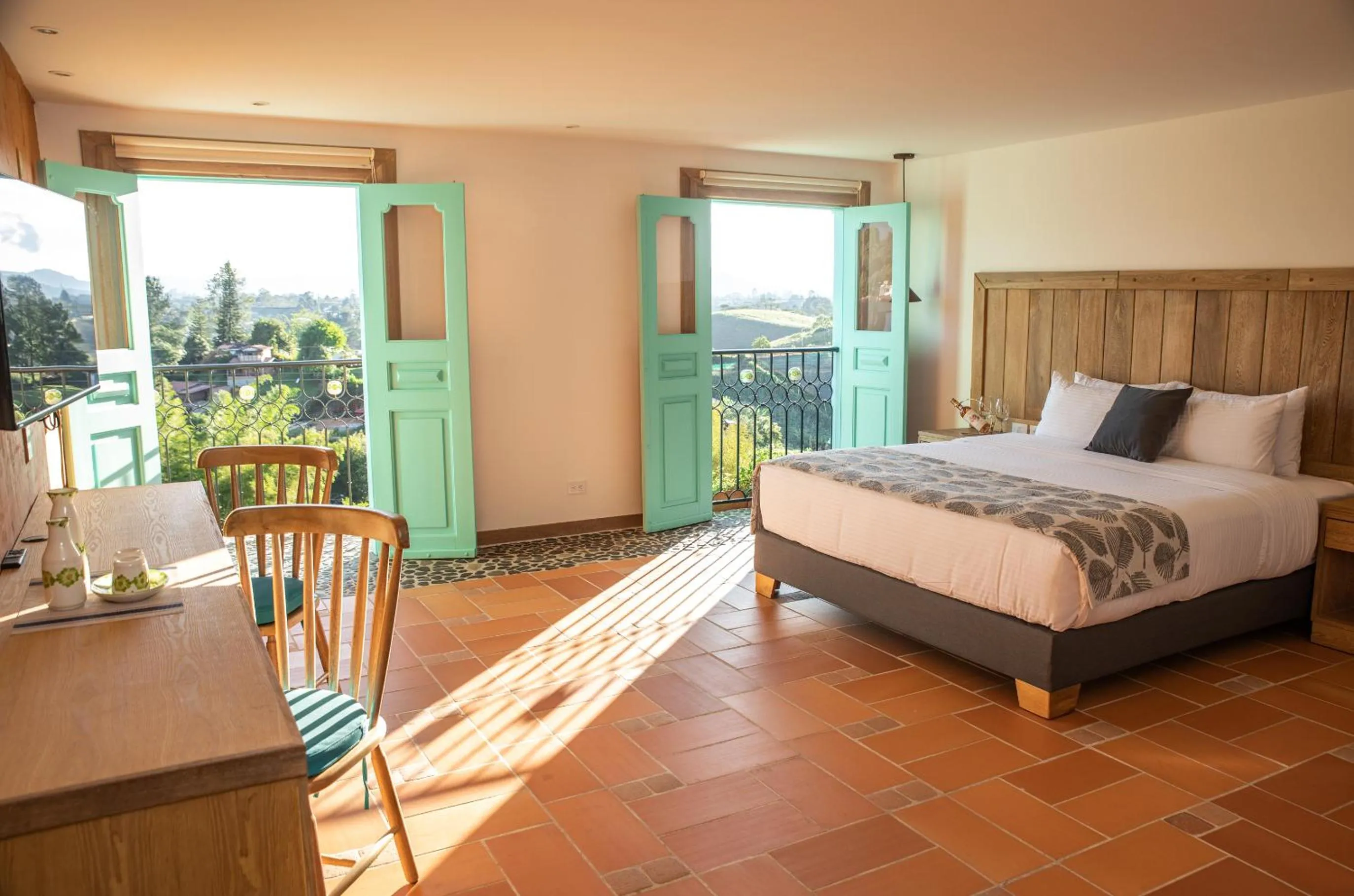 Mountain view, Bed in Alfahar Hotel