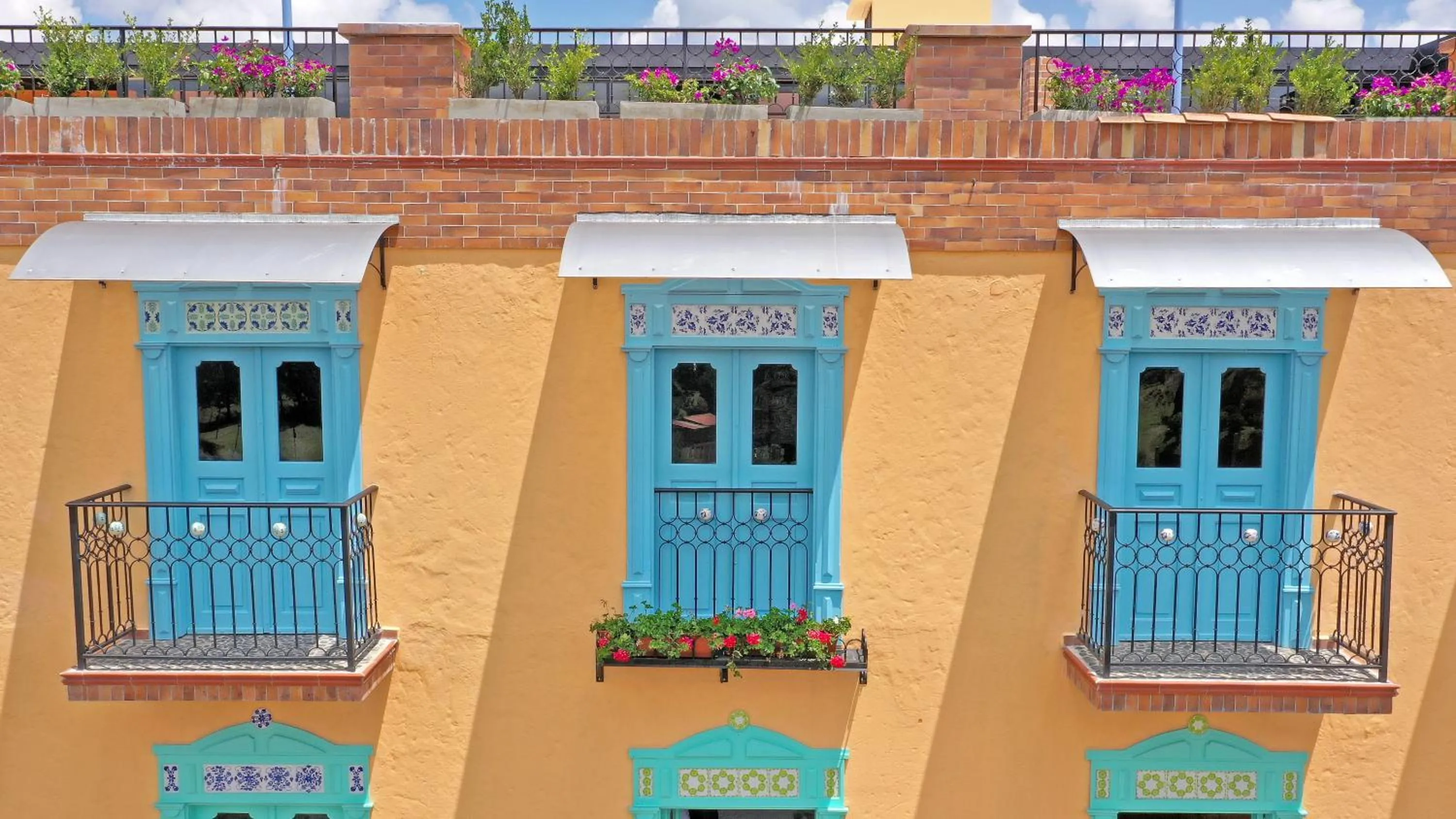 Property building in Alfahar Hotel