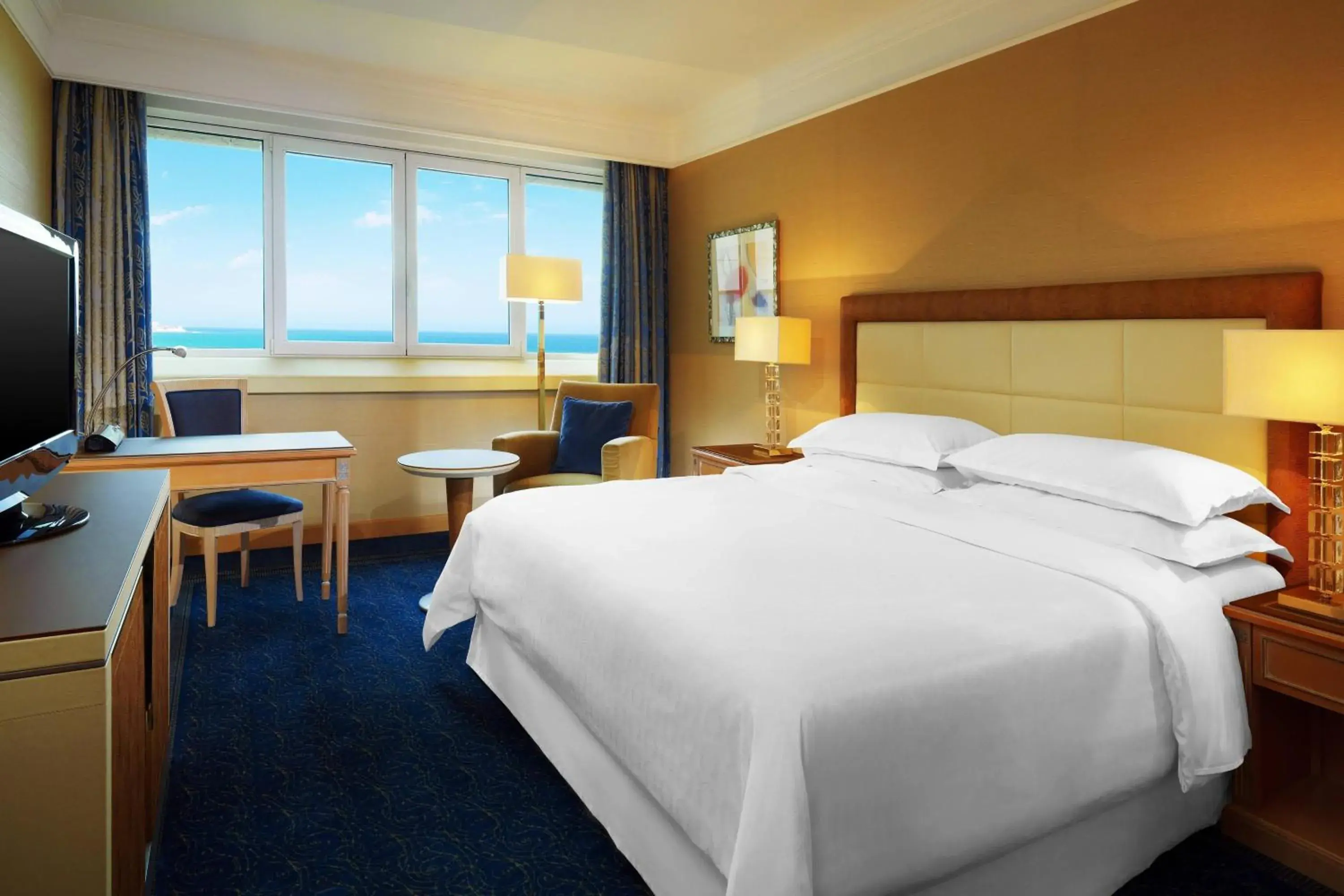 Guest room, 1 King, Sea view - single occupancy in Sheraton Club des Pins Resort Guest room, 1 King, Sea view - single occupancy in Sheraton Club des Pins Resort