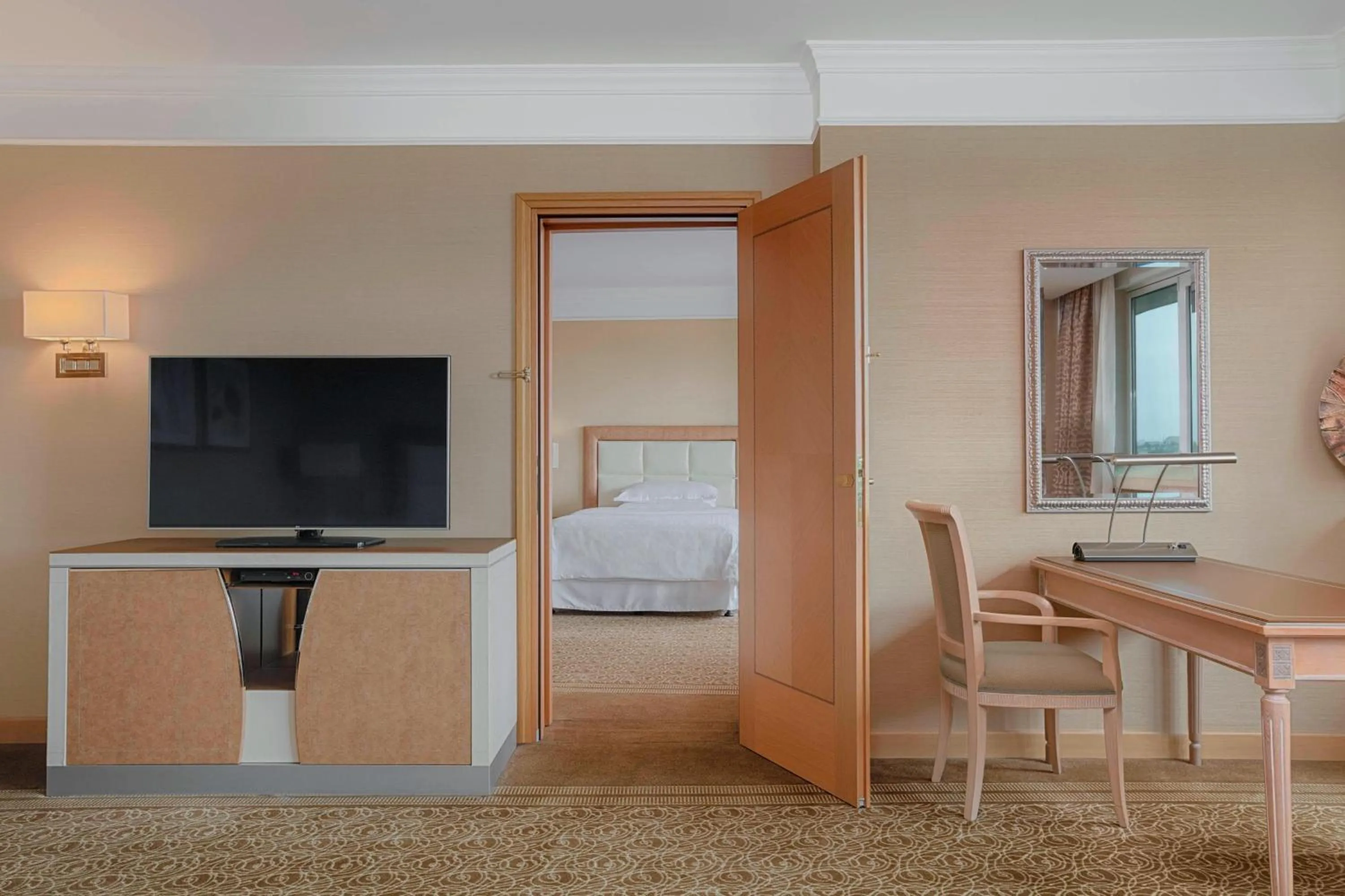 Photo of the whole room, Bed in Sheraton Club des Pins Resort