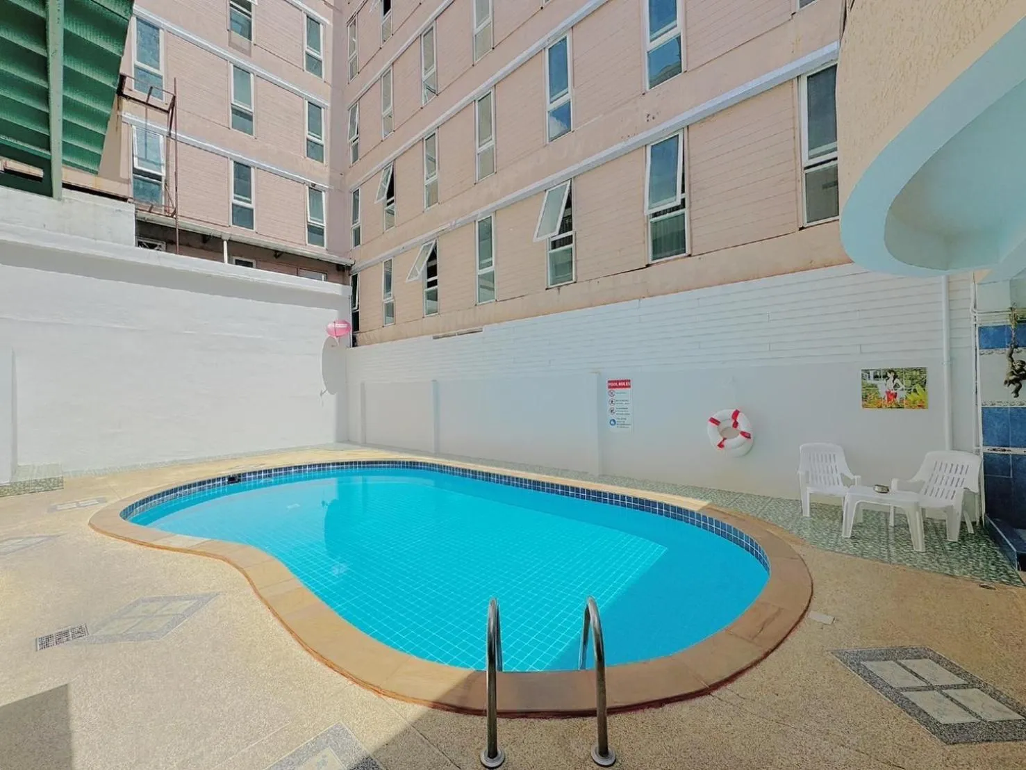 Pool view in Lime Hotel