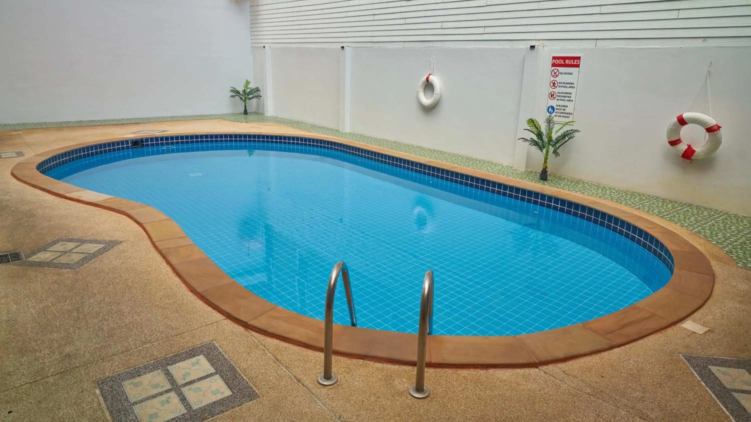 Pool view in Lime Hotel