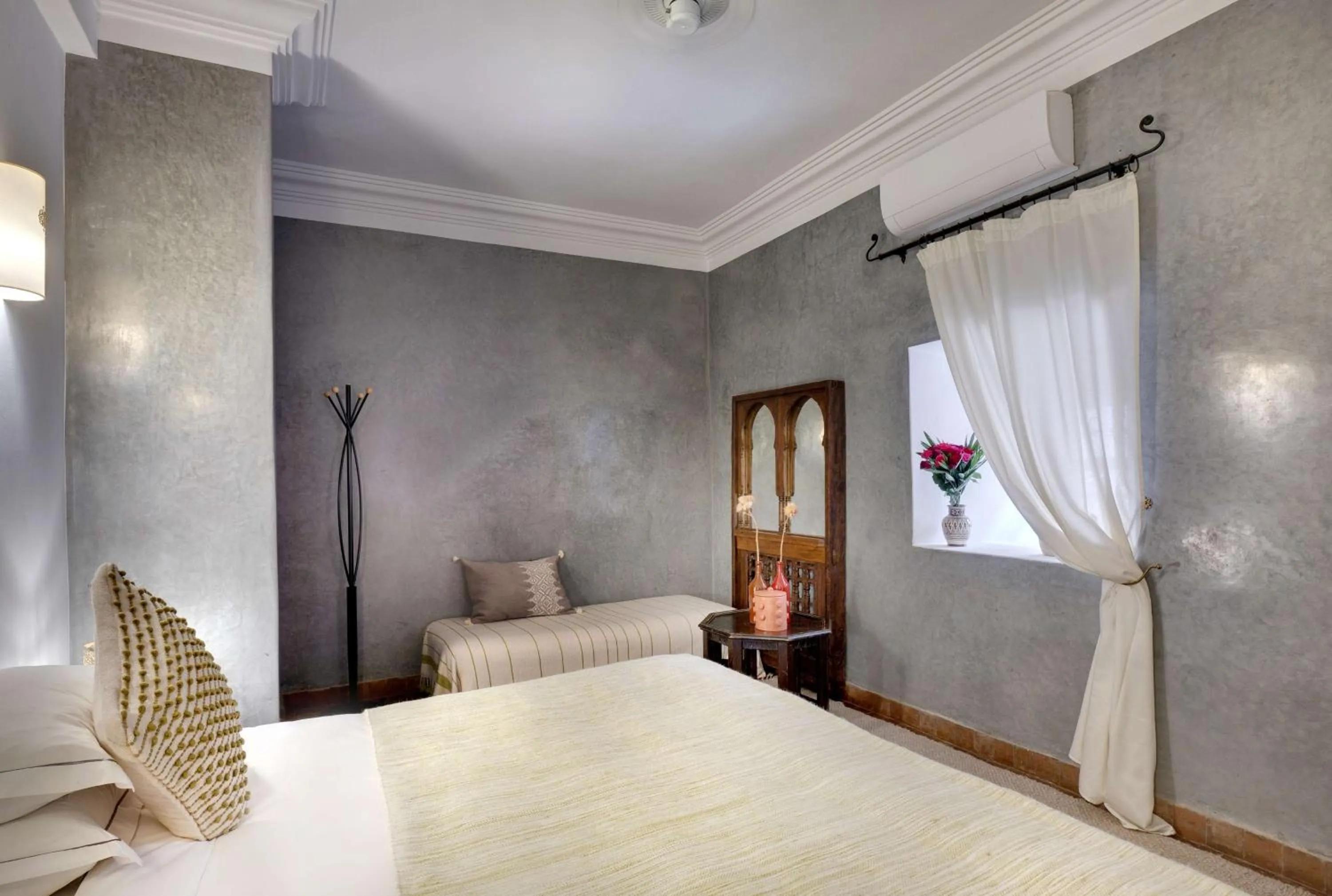 Photo of the whole room, Bed in Marrakech Riads, Angsana Heritage Collection