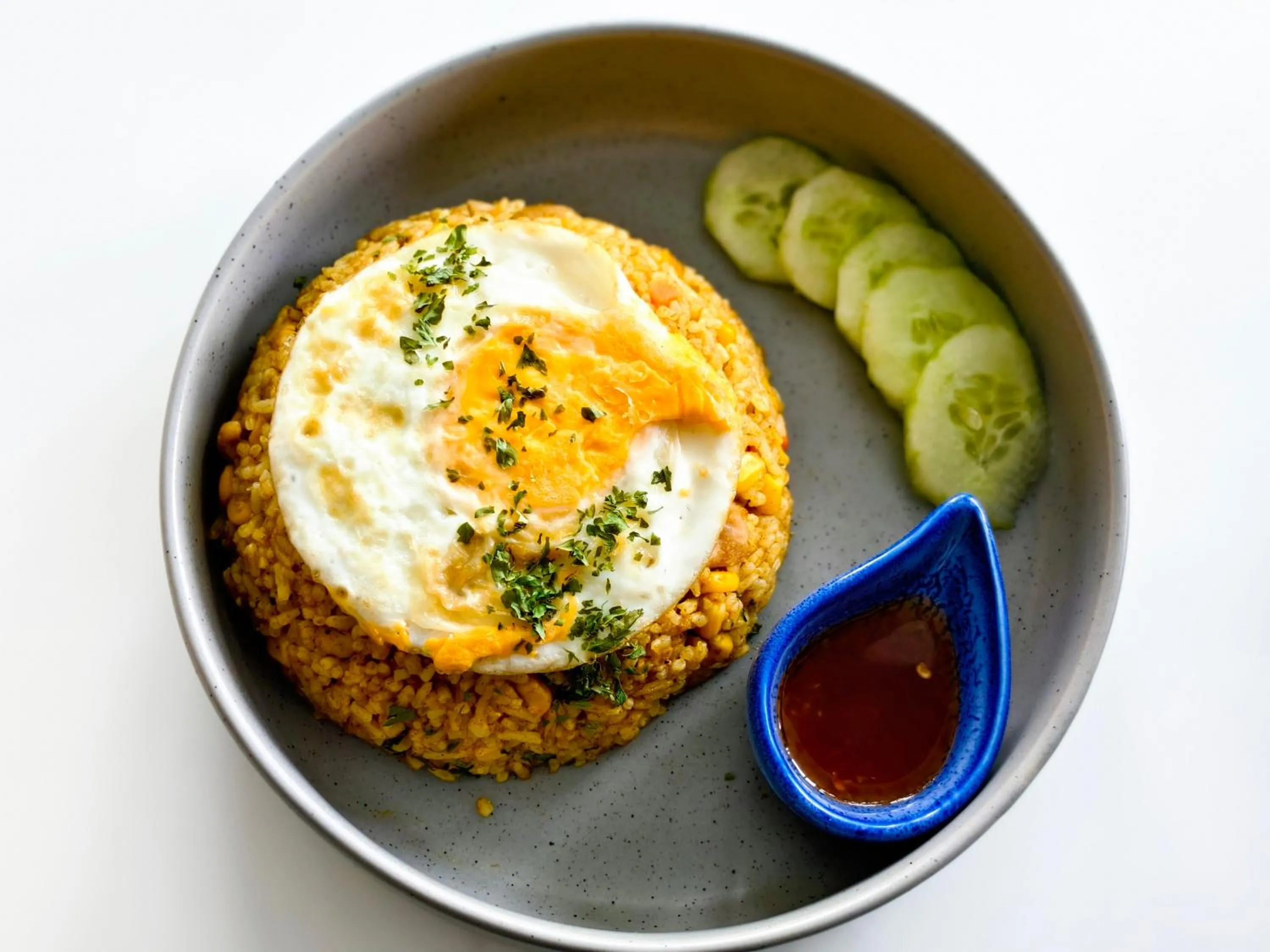 Restaurant/places to eat in Kraam Silhouette Hotel and Cafe Phuket- Chalong pier Hotel