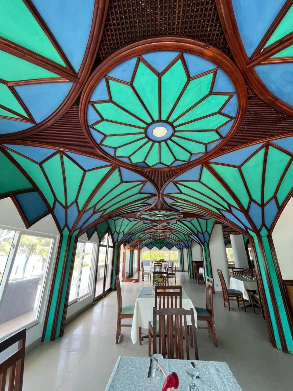 Restaurant/places to eat in Peacock Beach Resort and Spa