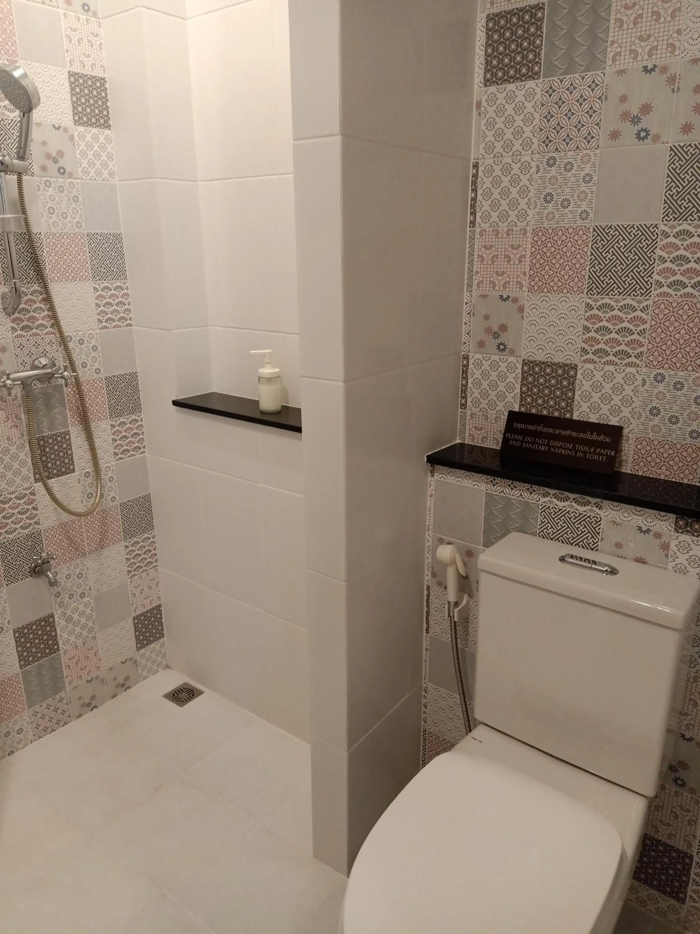 Bathroom in At Wara Bed And Breakfast