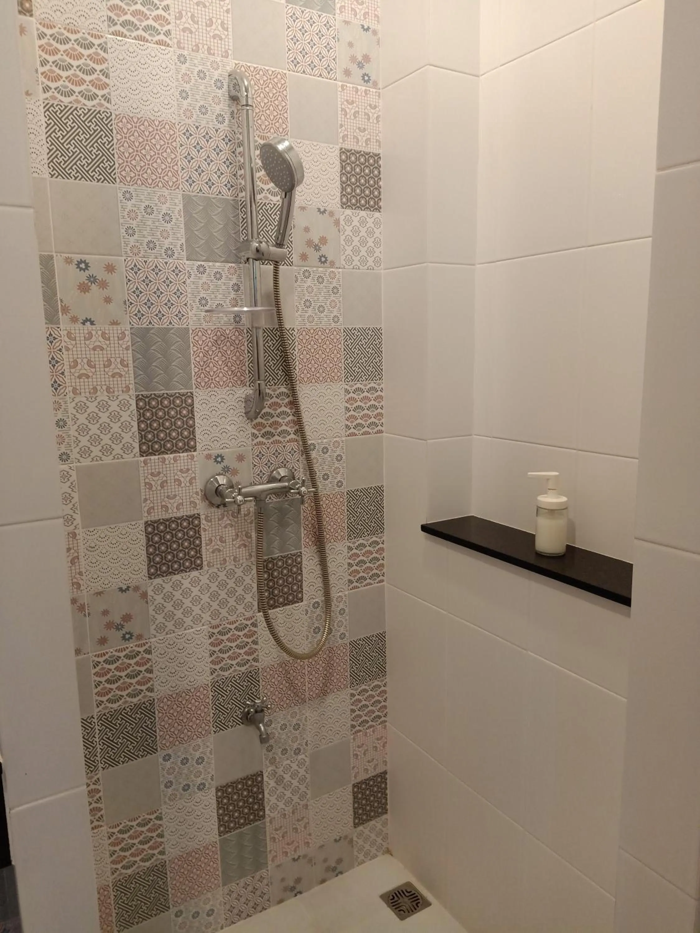 Bathroom in At Wara Bed And Breakfast