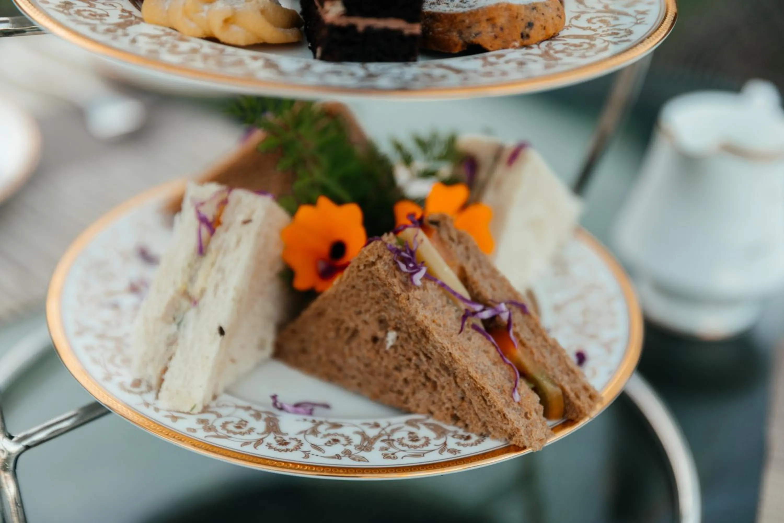 Food and drinks in The Bellwood Manor