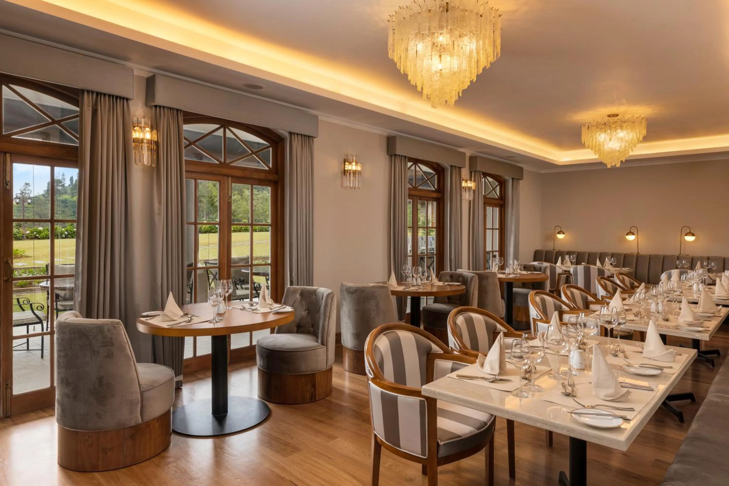 Restaurant/places to eat in The Bellwood Manor