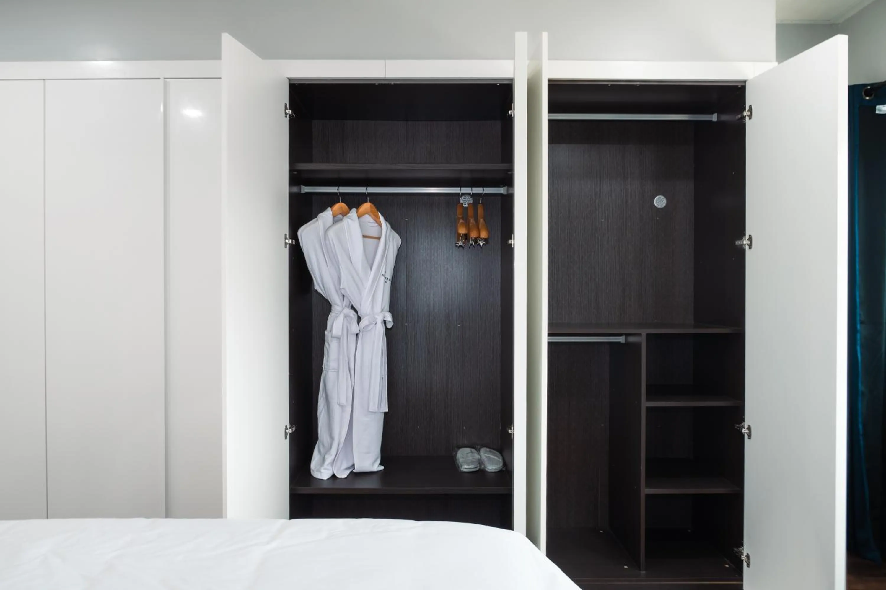 Bedroom, Bed in Hotel Tano Guam