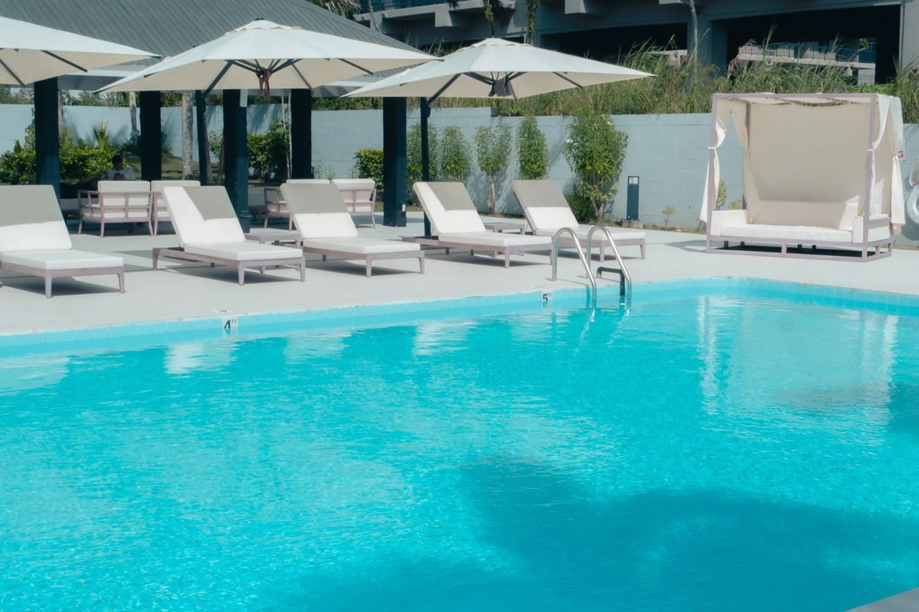 Swimming pool in Hotel Tano Guam