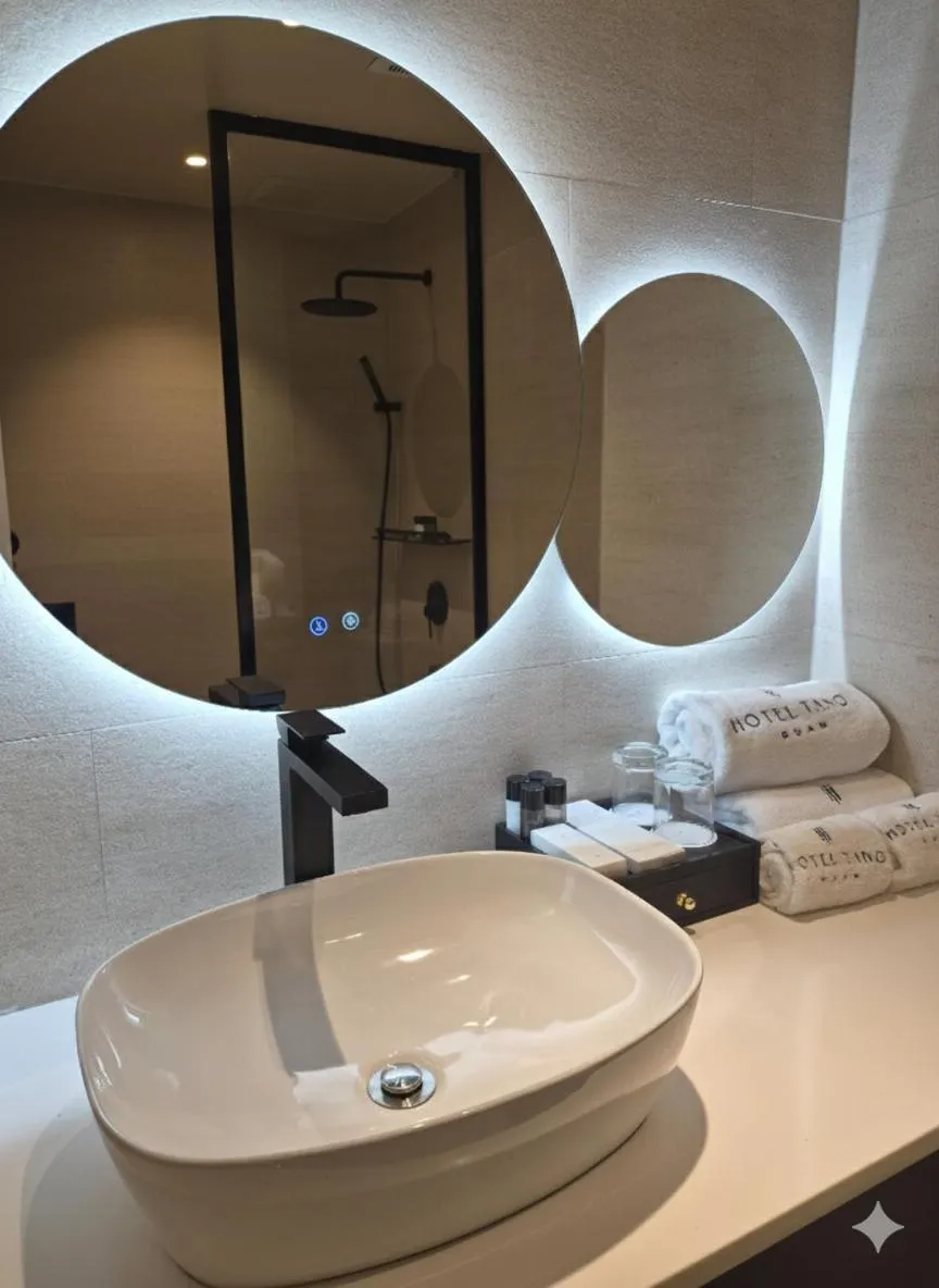 Bathroom in Hotel Tano Guam