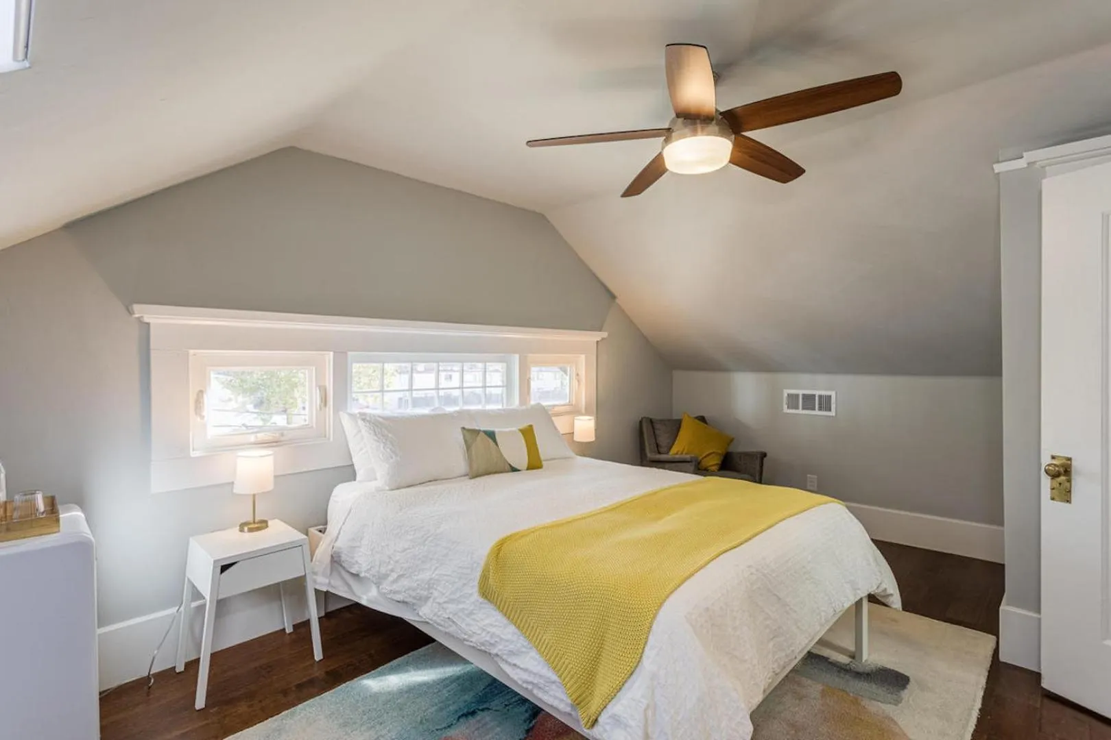 Bedroom, Bed in Family Laundry & Spa